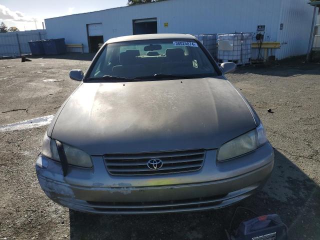 Photo 4 VIN: JT2BG22K8W0194275 - TOYOTA CAMRY 