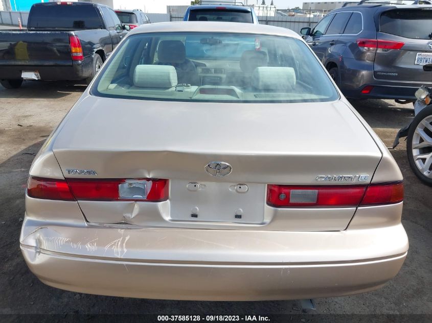 Photo 15 VIN: JT2BG22K8W0220888 - TOYOTA CAMRY 