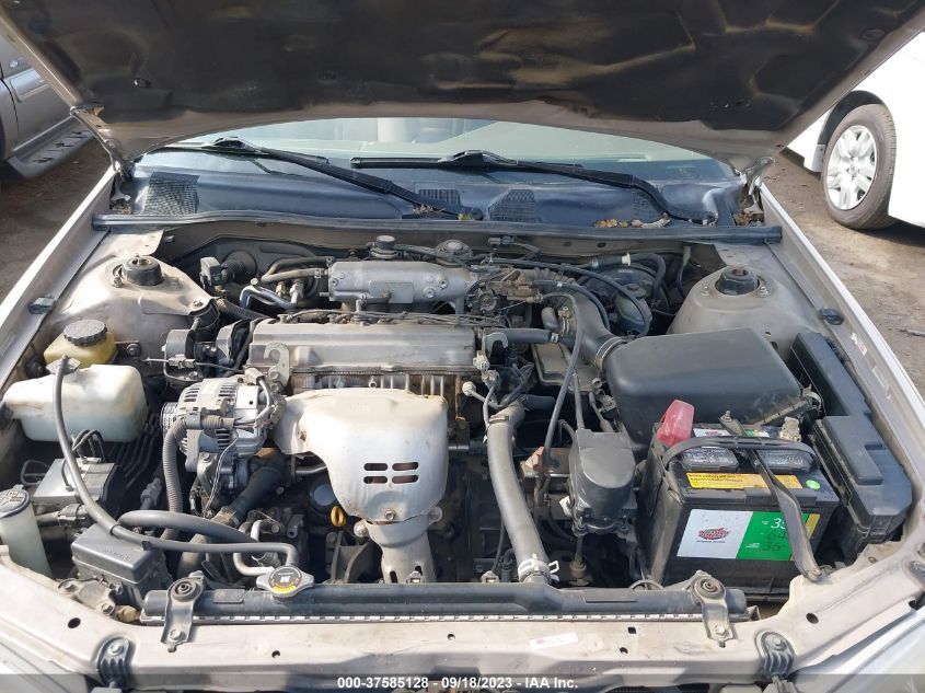 Photo 9 VIN: JT2BG22K8W0220888 - TOYOTA CAMRY 