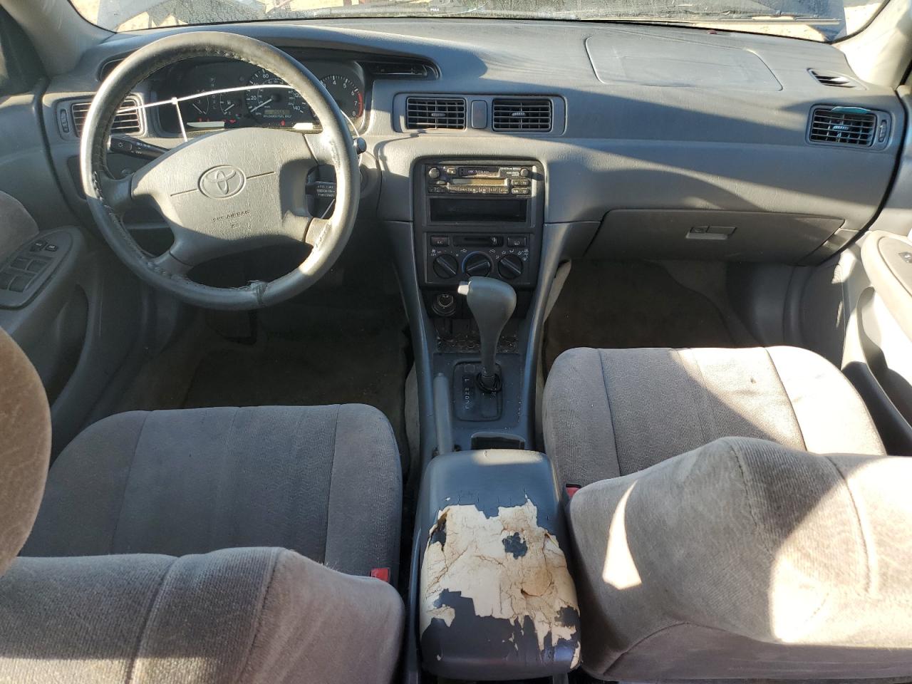 Photo 7 VIN: JT2BG22K8X0315646 - TOYOTA CAMRY 