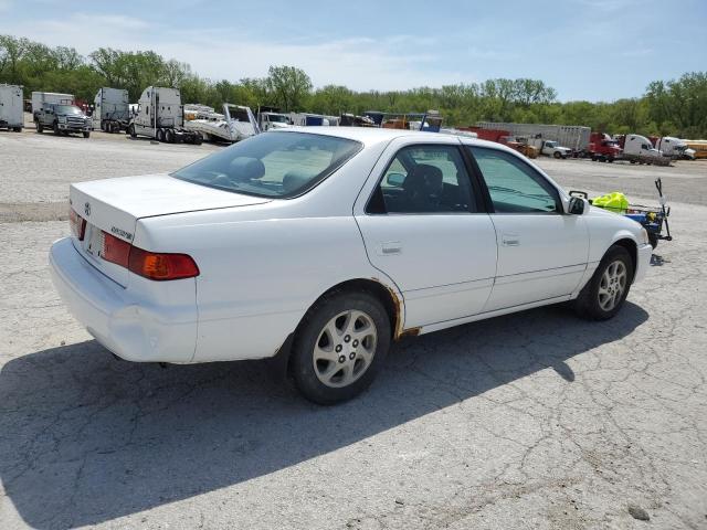 Photo 2 VIN: JT2BG22K8Y0475012 - TOYOTA CAMRY 