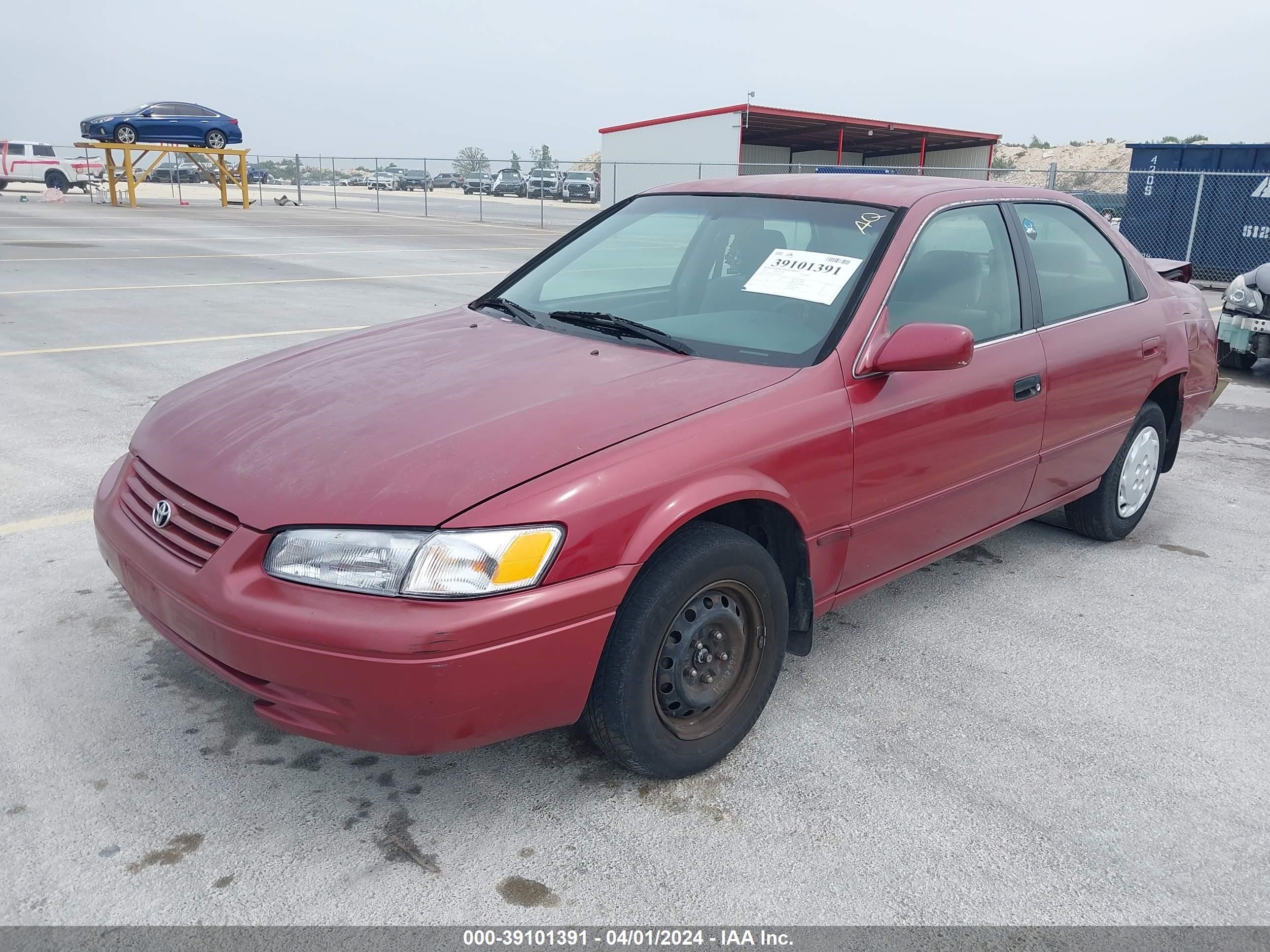 Photo 1 VIN: JT2BG22K9V0020004 - TOYOTA CAMRY 