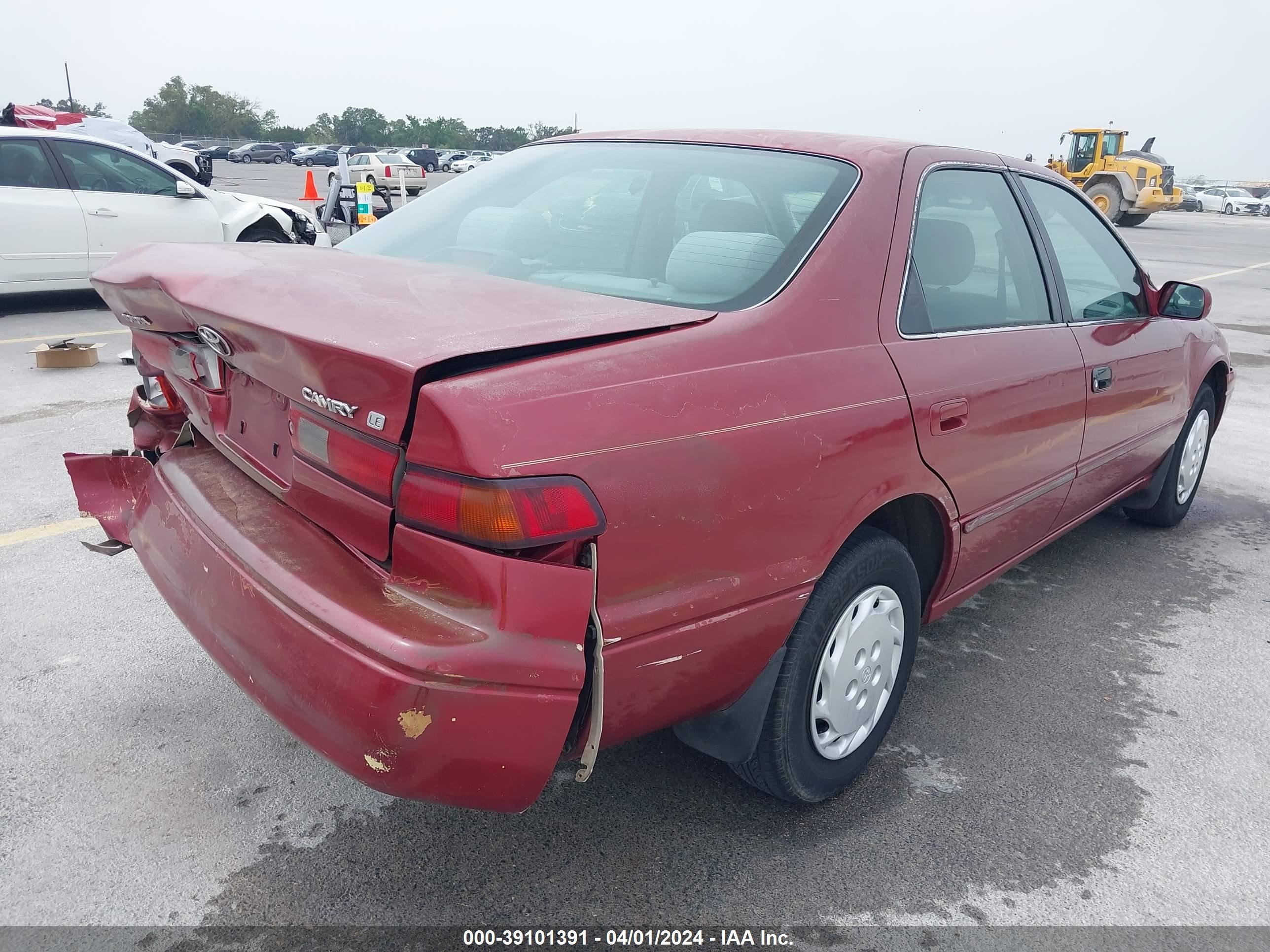 Photo 3 VIN: JT2BG22K9V0020004 - TOYOTA CAMRY 