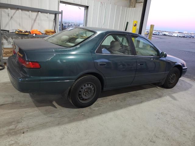 Photo 2 VIN: JT2BG22K9V0100449 - TOYOTA CAMRY LE 