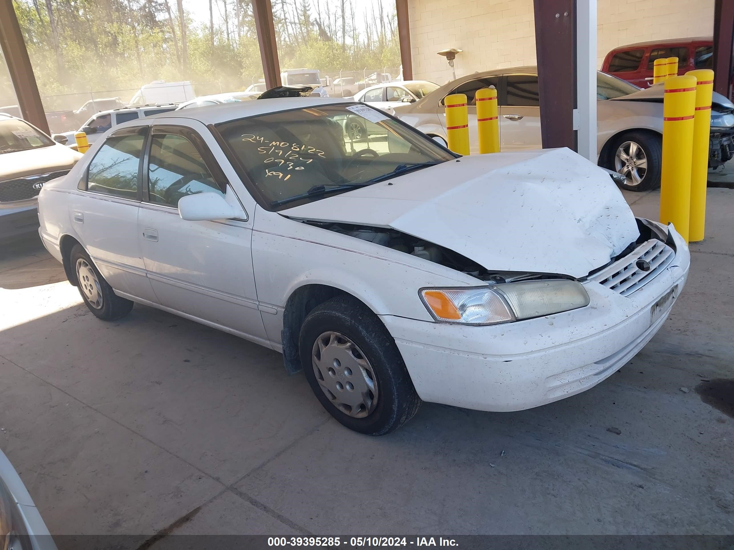 Photo 0 VIN: JT2BG22K9W0179347 - TOYOTA CAMRY 