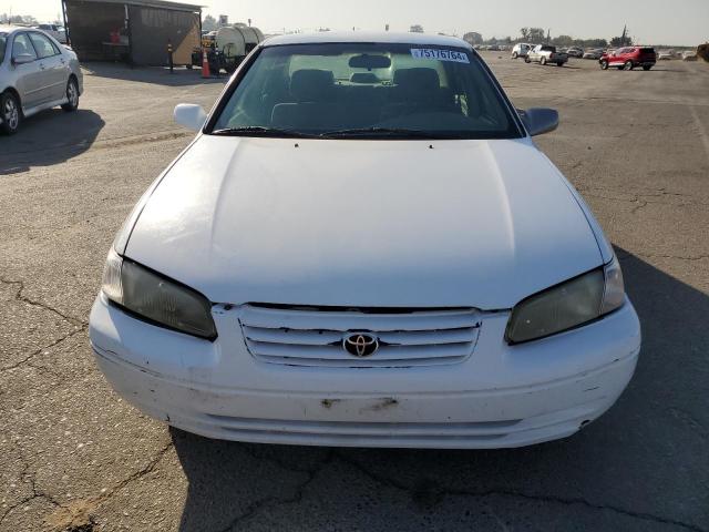 Photo 4 VIN: JT2BG22KXW0147183 - TOYOTA CAMRY CE 