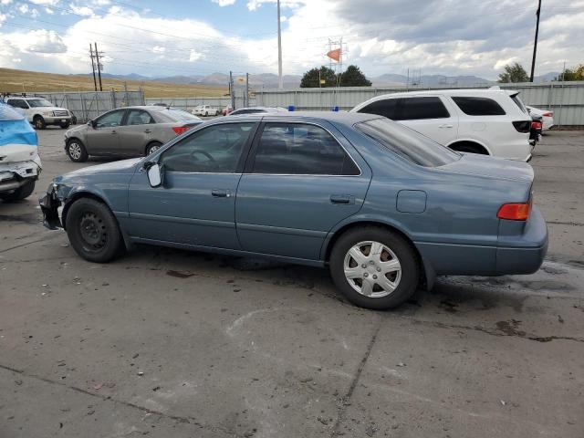 Photo 1 VIN: JT2BG28K1Y0522274 - TOYOTA CAMRY 