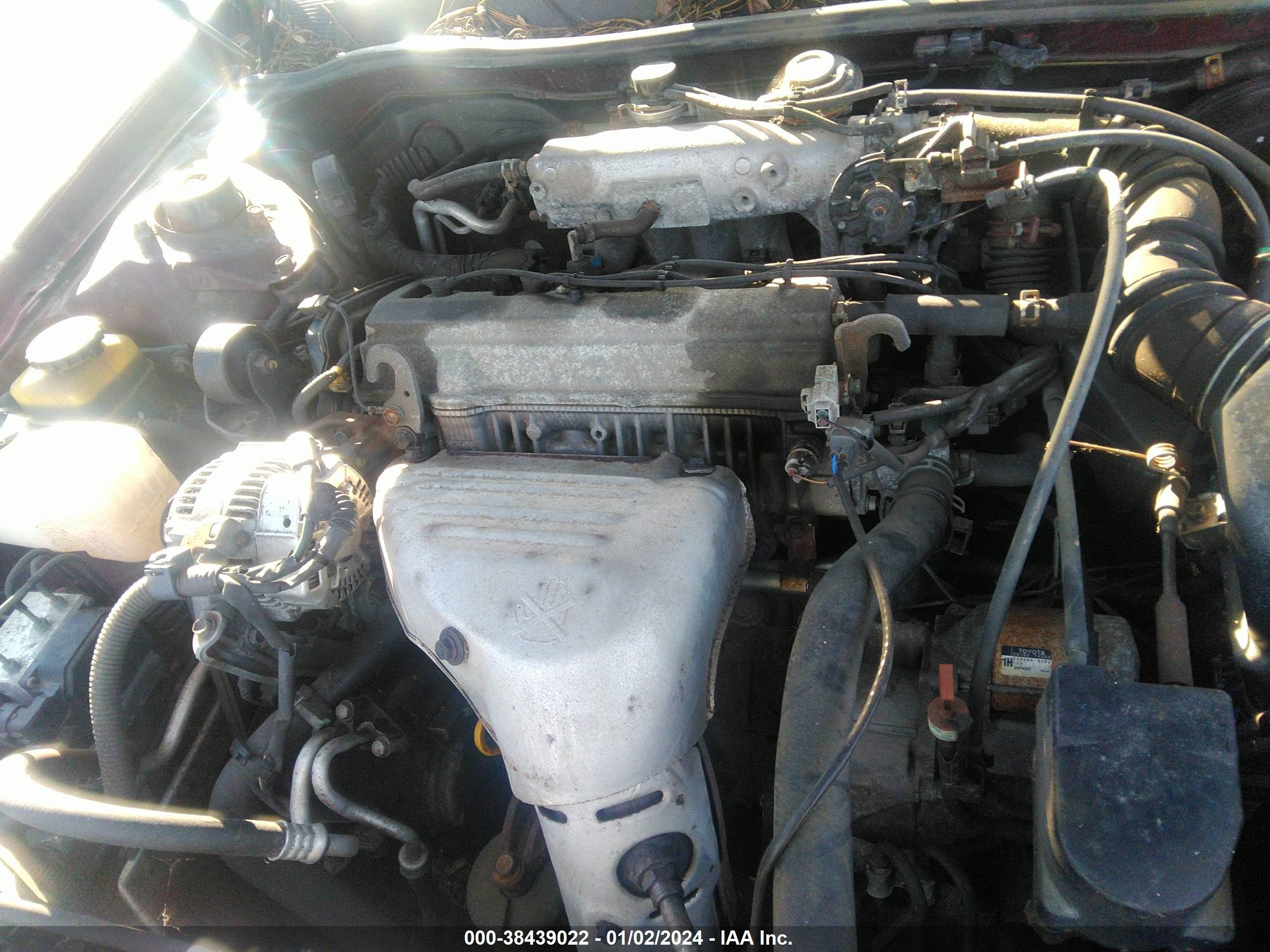 Photo 9 VIN: JT2BG28K3Y0444886 - TOYOTA CAMRY 