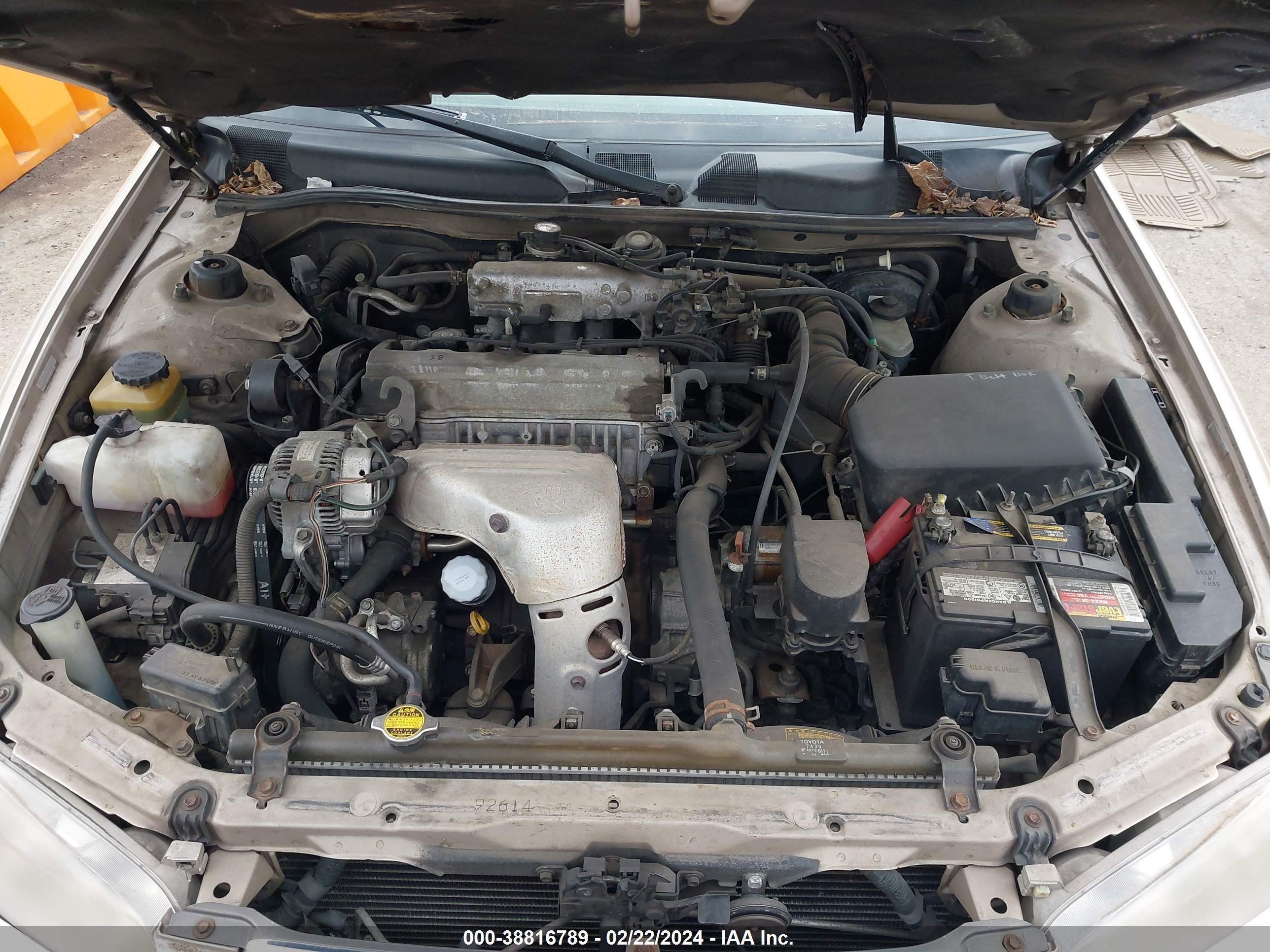 Photo 9 VIN: JT2BG28K7Y0511571 - TOYOTA CAMRY 