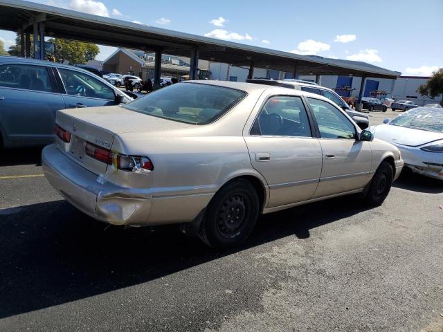 Photo 2 VIN: JT2BG28K8W0185647 - TOYOTA CAMRY 