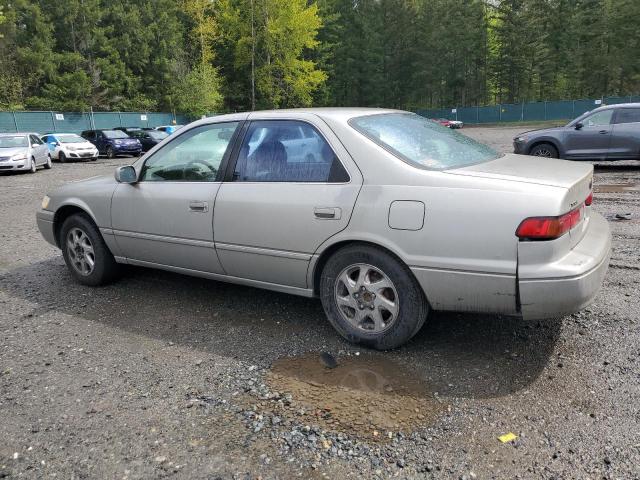 Photo 1 VIN: JT2BG28K9W0101643 - TOYOTA CAMRY 