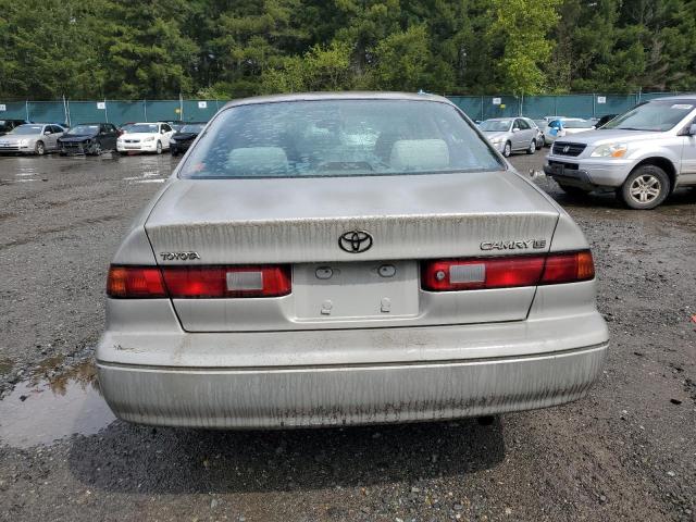 Photo 5 VIN: JT2BG28K9W0101643 - TOYOTA CAMRY 