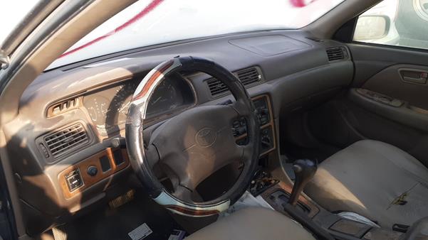 Photo 10 VIN: JT2BG28K9W0240008 - TOYOTA CAMRY 