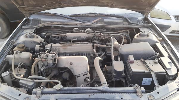 Photo 23 VIN: JT2BG28K9W0240008 - TOYOTA CAMRY 