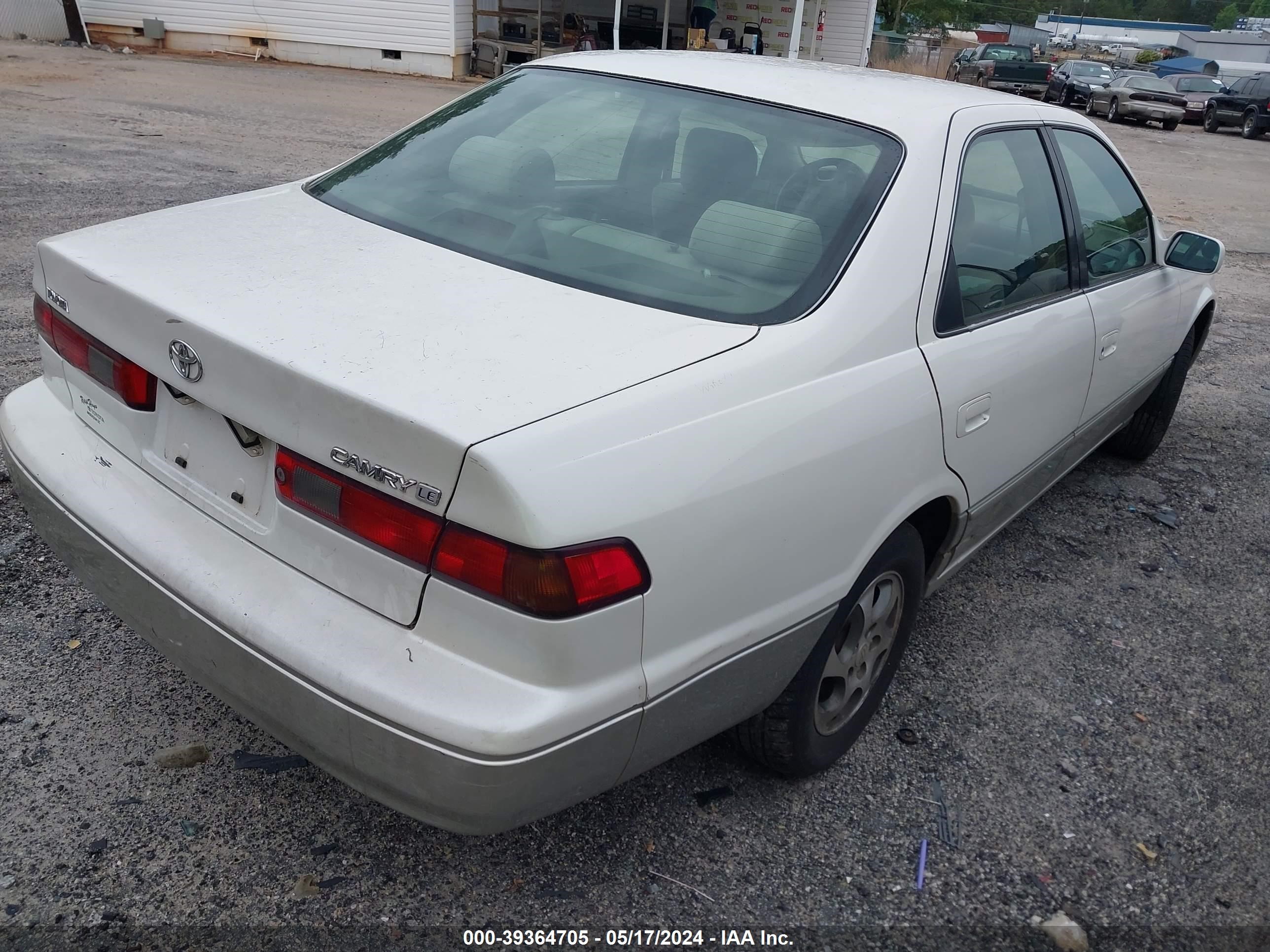 Photo 3 VIN: JT2BG28KXX0335114 - TOYOTA CAMRY 