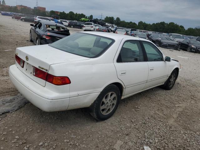 Photo 2 VIN: JT2BG28KXY0410069 - TOYOTA CAMRY 