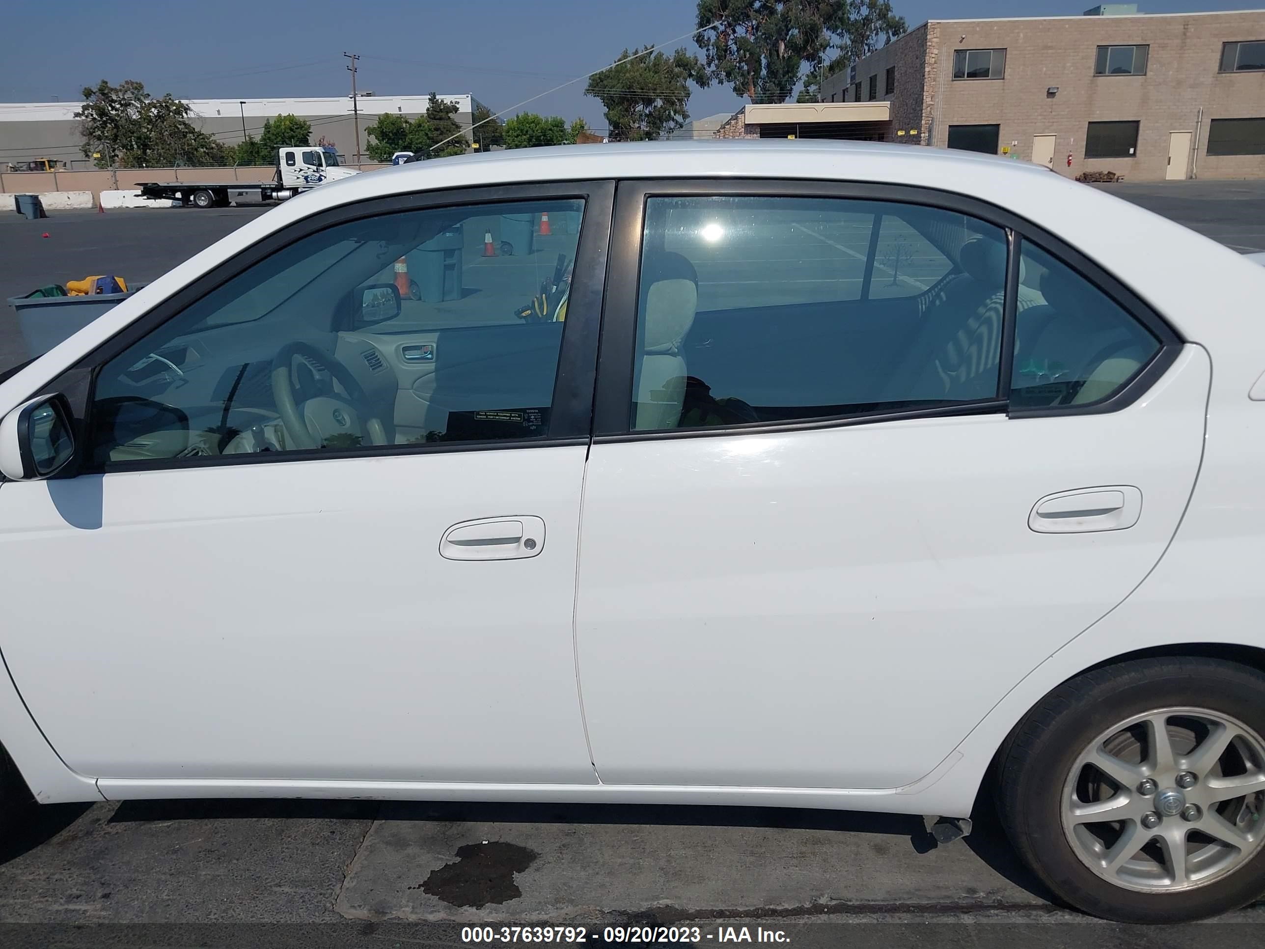 Photo 13 VIN: JT2BK12U020055259 - TOYOTA PRIUS 