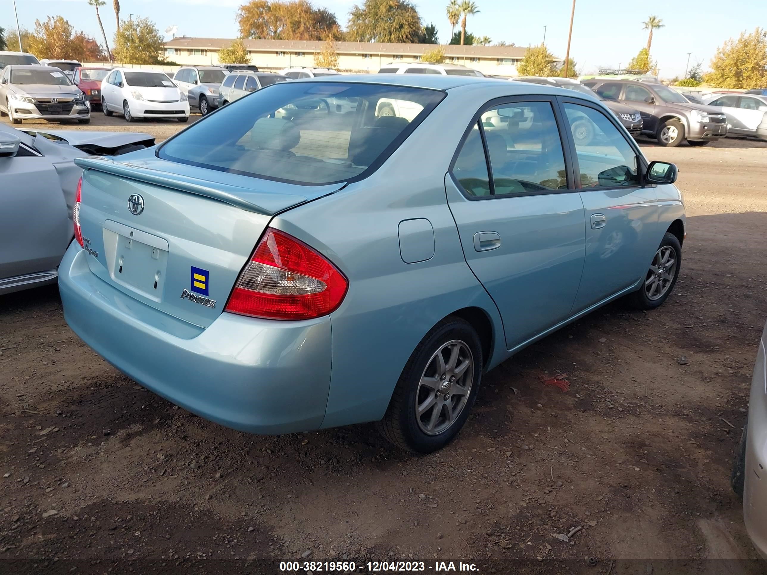 Photo 3 VIN: JT2BK12U820063769 - TOYOTA PRIUS 