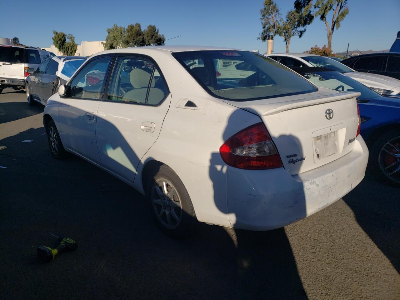 Photo 1 VIN: JT2BK12UX10024339 - TOYOTA PRIUS 