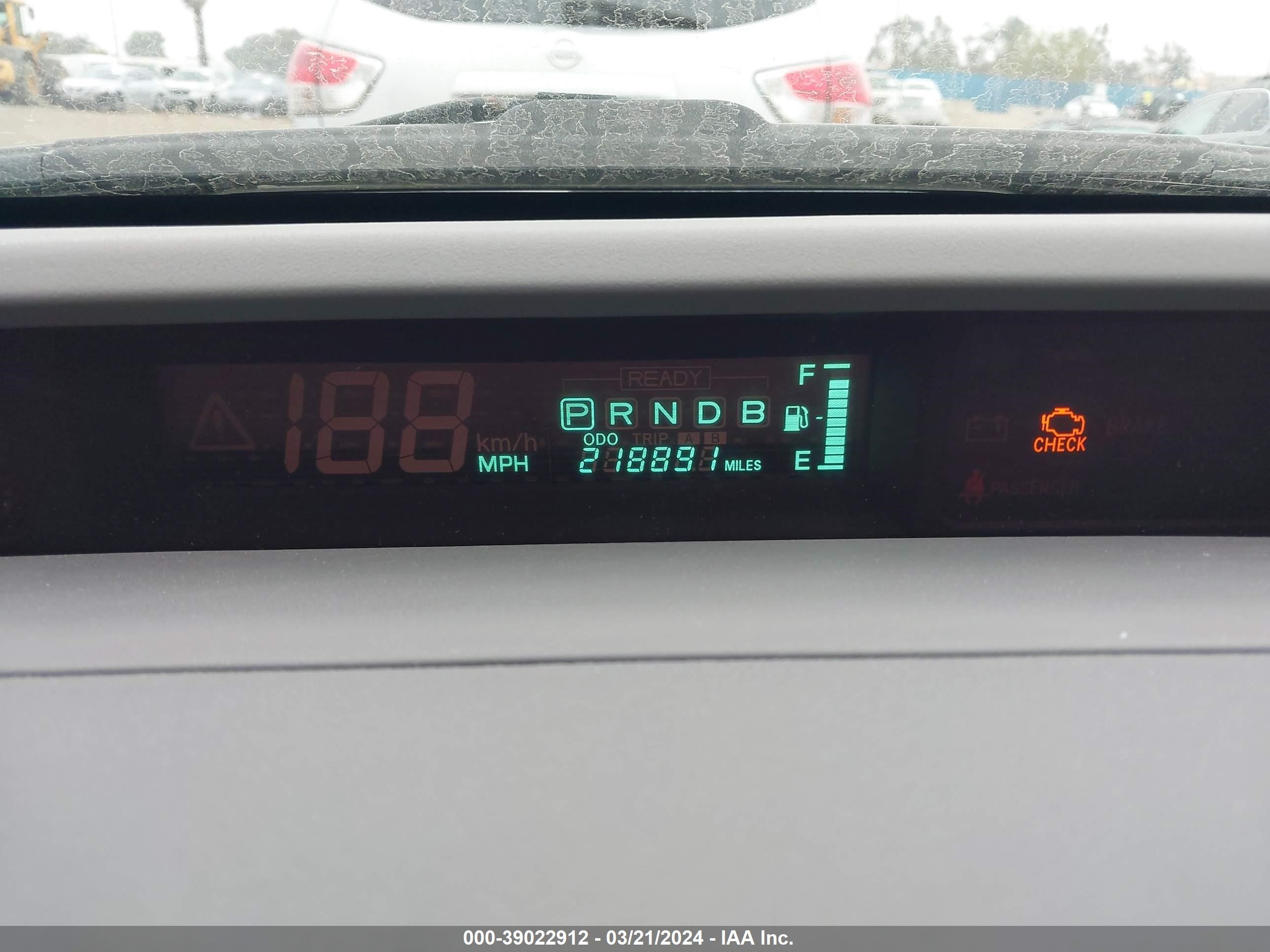 Photo 6 VIN: JT2BK18U520061131 - TOYOTA PRIUS 