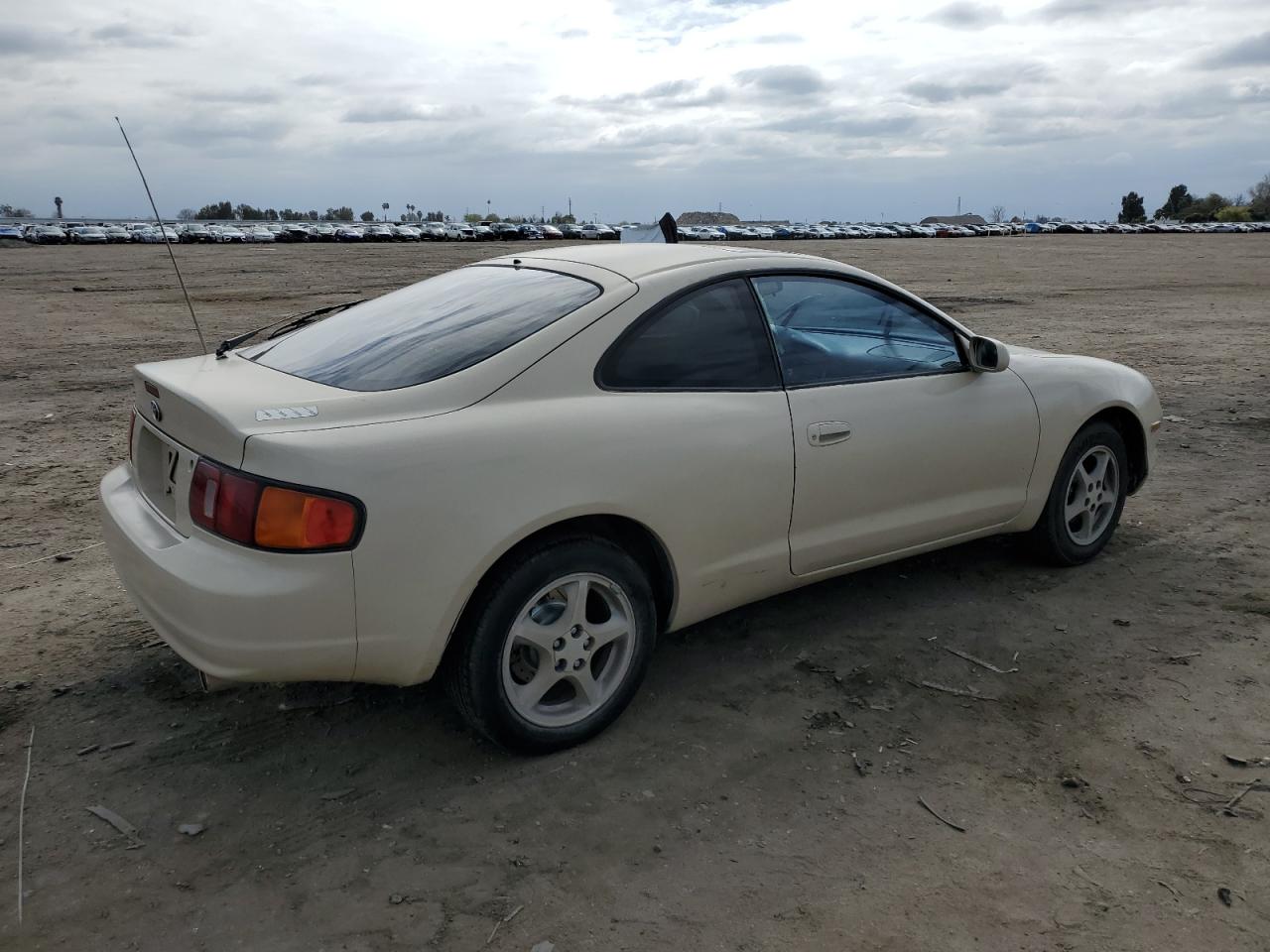 Photo 2 VIN: JT2DG02T2V0040147 - TOYOTA CELICA 