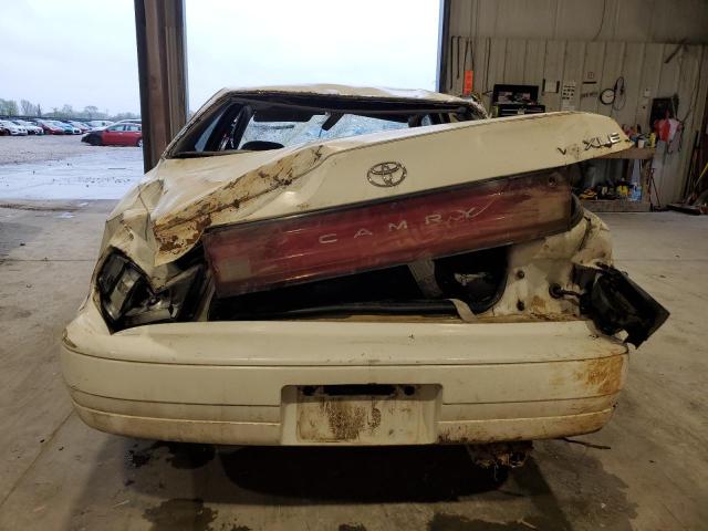 Photo 5 VIN: JT2GK13E3R0013398 - TOYOTA CAMRY 