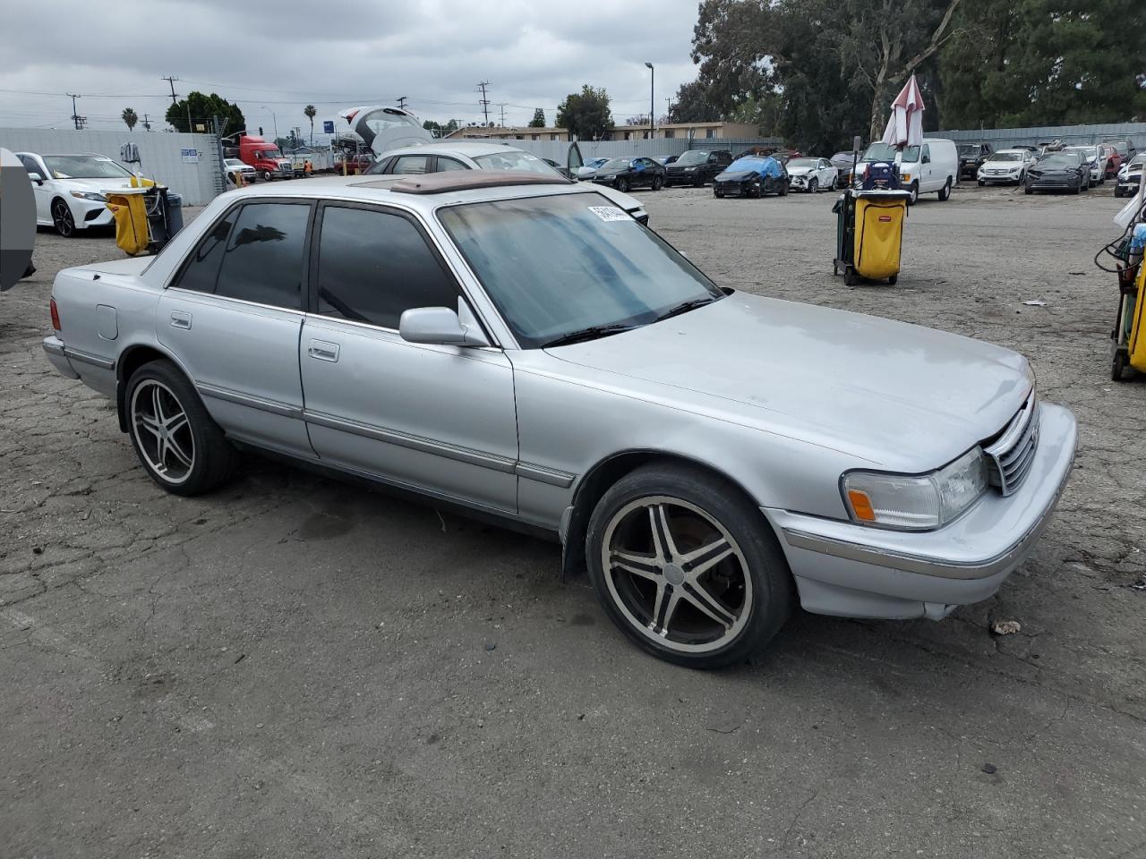 Photo 3 VIN: JT2MX83E7M0076963 - TOYOTA CRESSIDA 