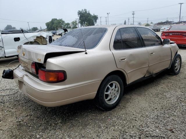 Photo 2 VIN: JT2SK12E9S0325825 - TOYOTA CAMRY LE 