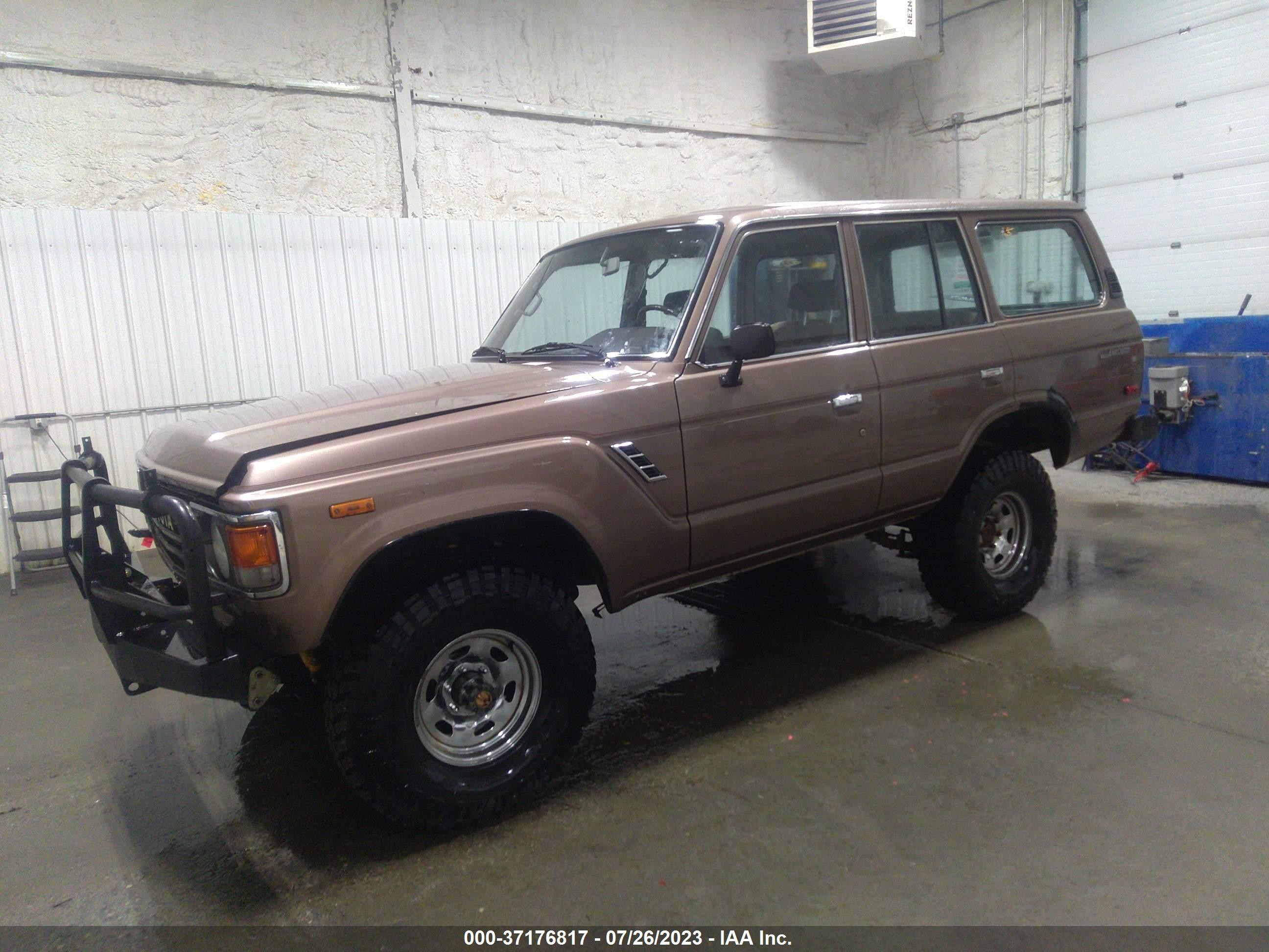 Photo 1 VIN: JT3FJ60G5G1133899 - TOYOTA LAND CRUISER 