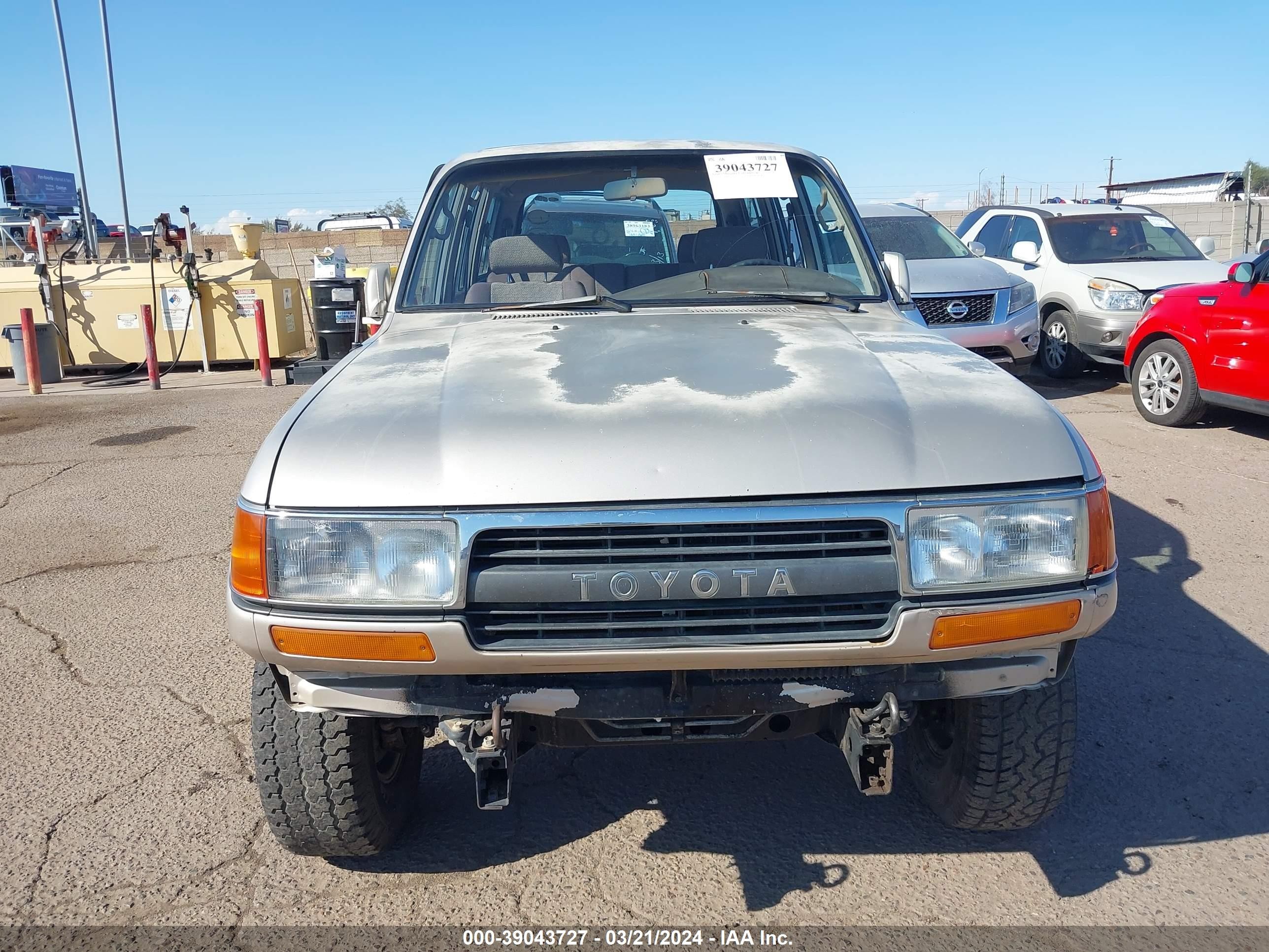 Photo 11 VIN: JT3FJ80W9M0025113 - TOYOTA LAND CRUISER 