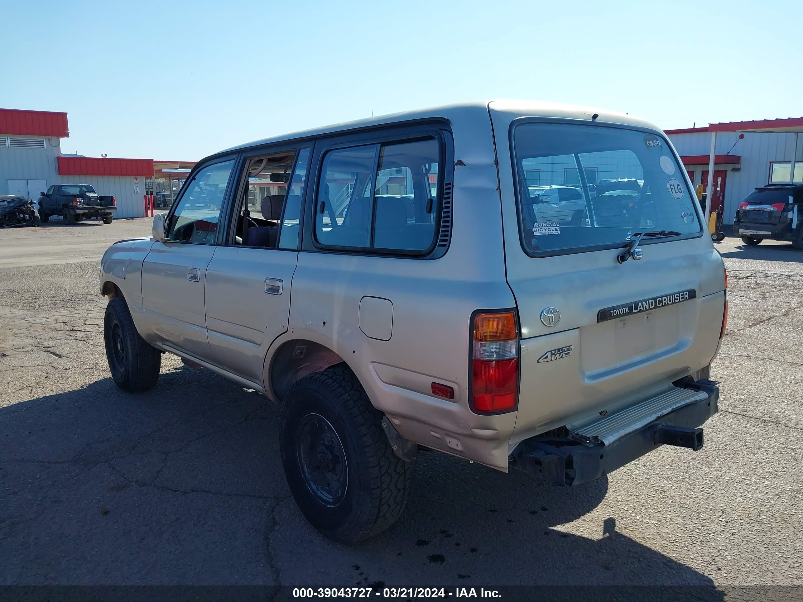 Photo 2 VIN: JT3FJ80W9M0025113 - TOYOTA LAND CRUISER 