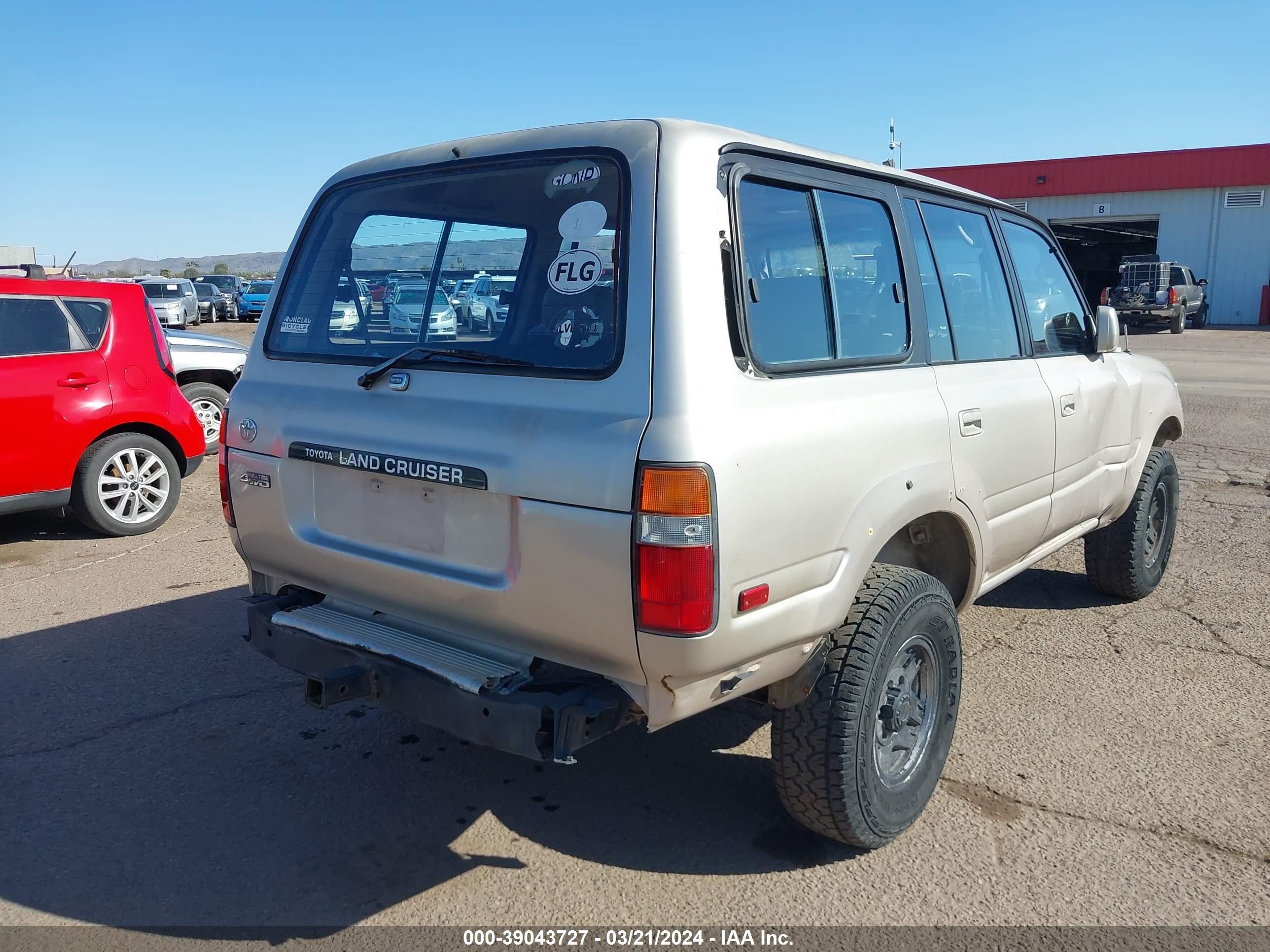 Photo 3 VIN: JT3FJ80W9M0025113 - TOYOTA LAND CRUISER 