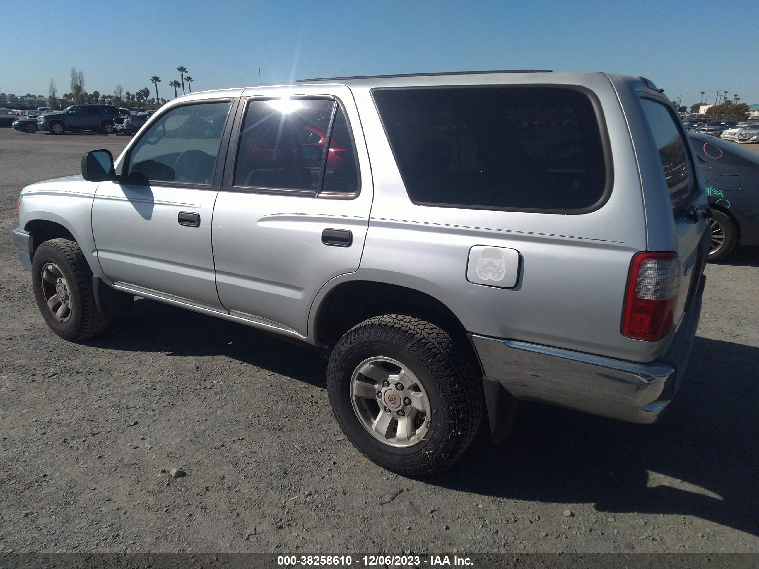 Photo 2 VIN: JT3GM84R7Y0063381 - TOYOTA 4RUNNER 