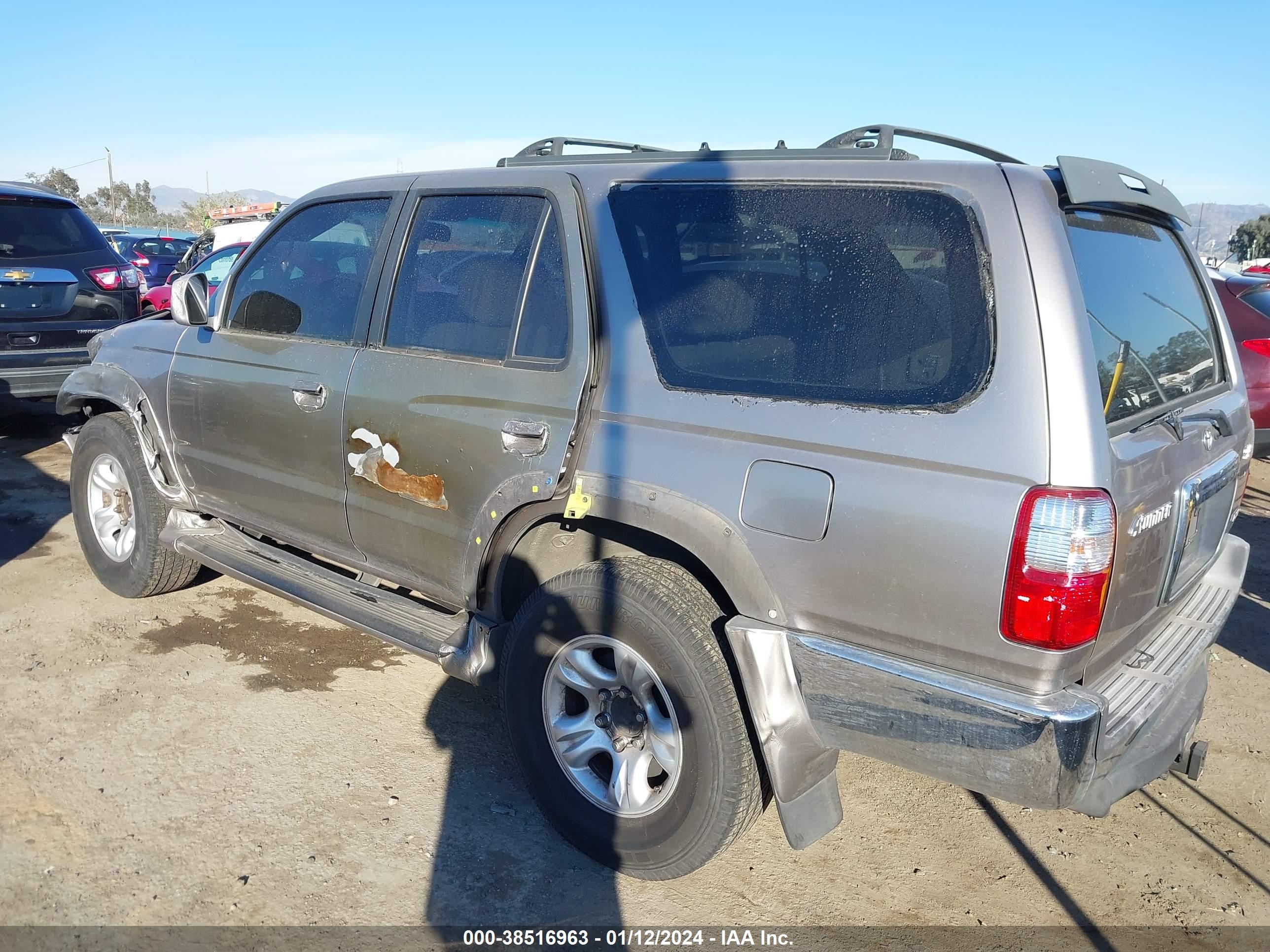 Photo 2 VIN: JT3GN86R020258708 - TOYOTA 4RUNNER 