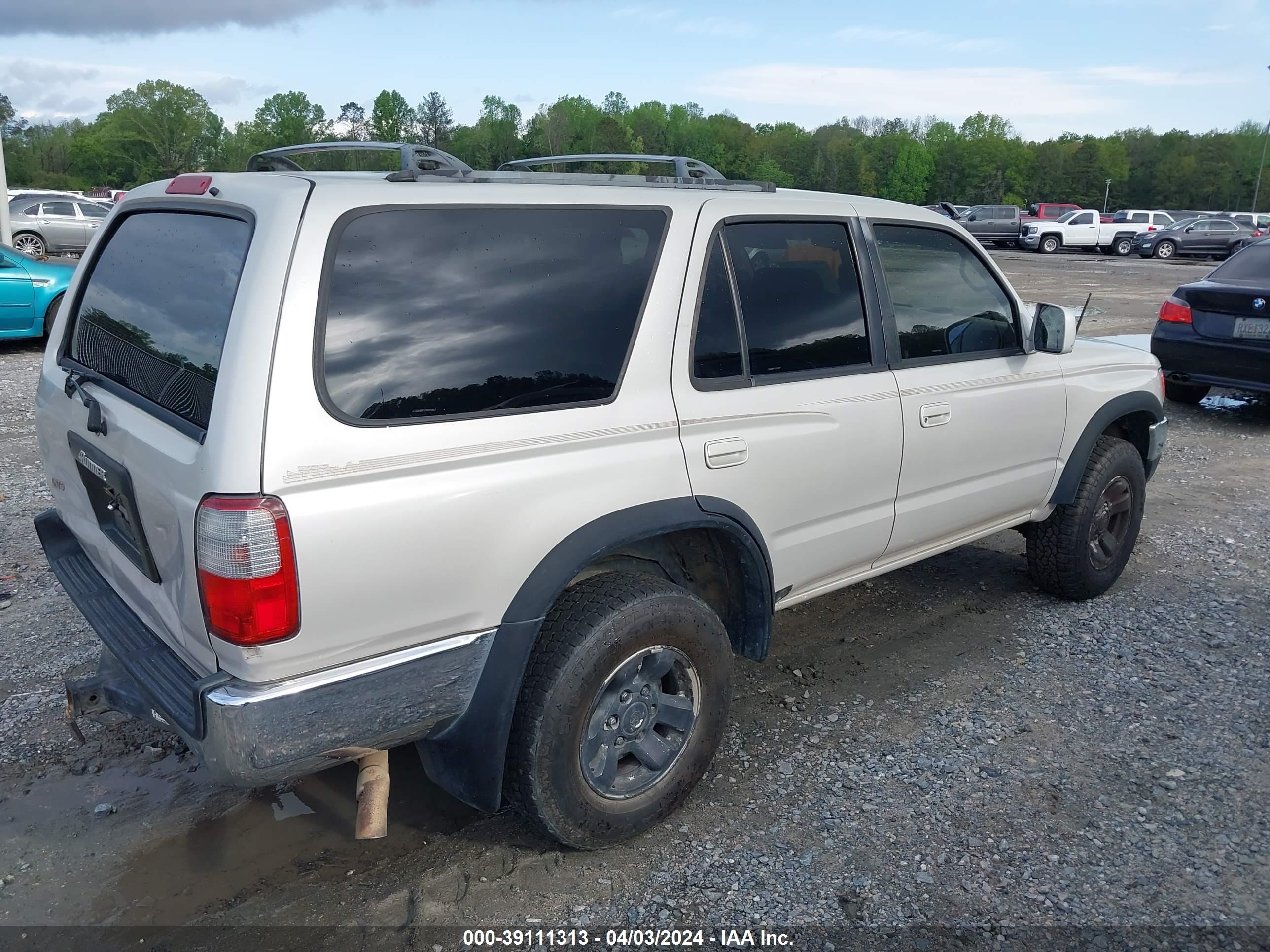 Photo 3 VIN: JT3GN86R3T0003567 - TOYOTA 4RUNNER 