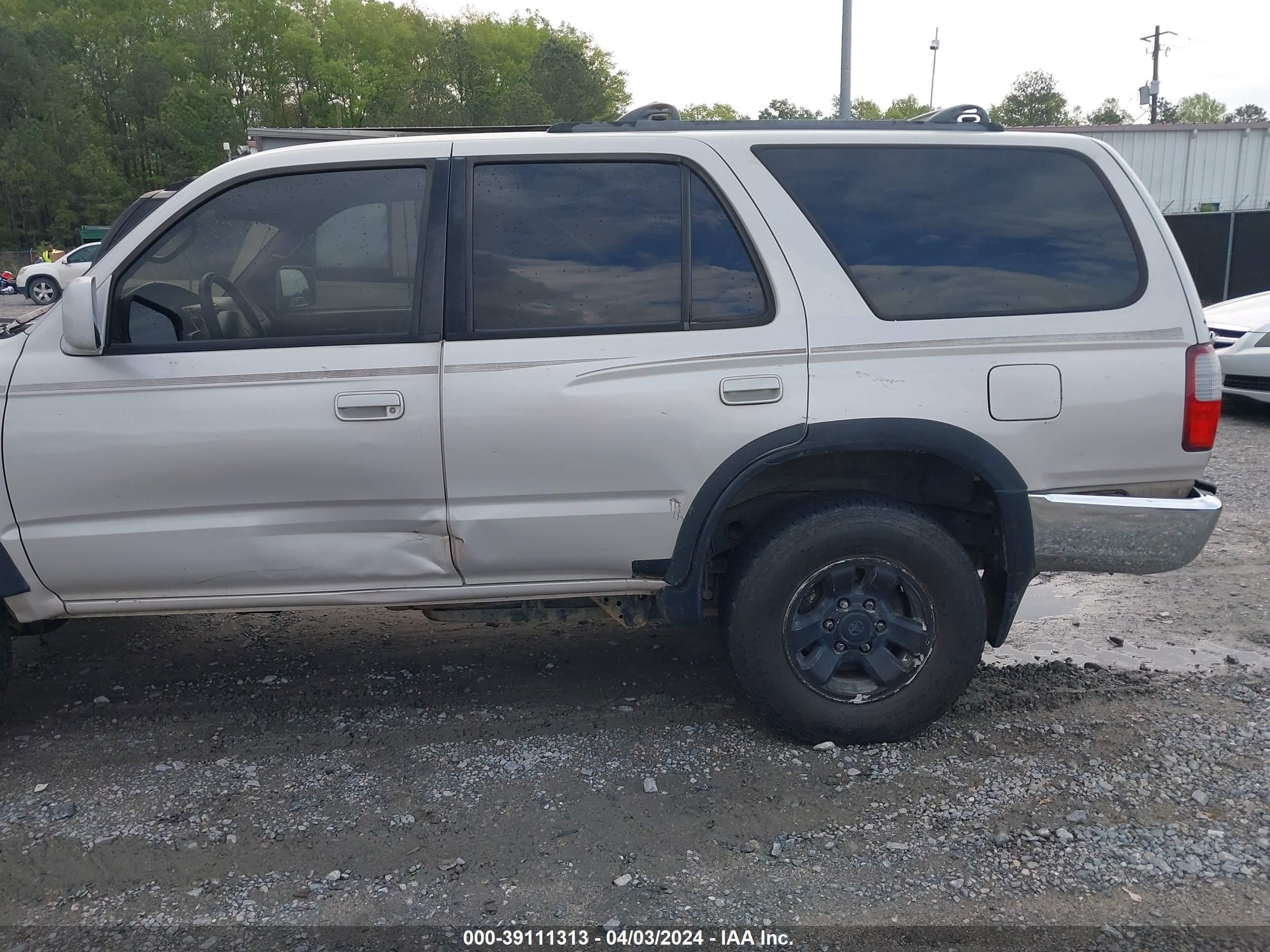 Photo 5 VIN: JT3GN86R3T0003567 - TOYOTA 4RUNNER 