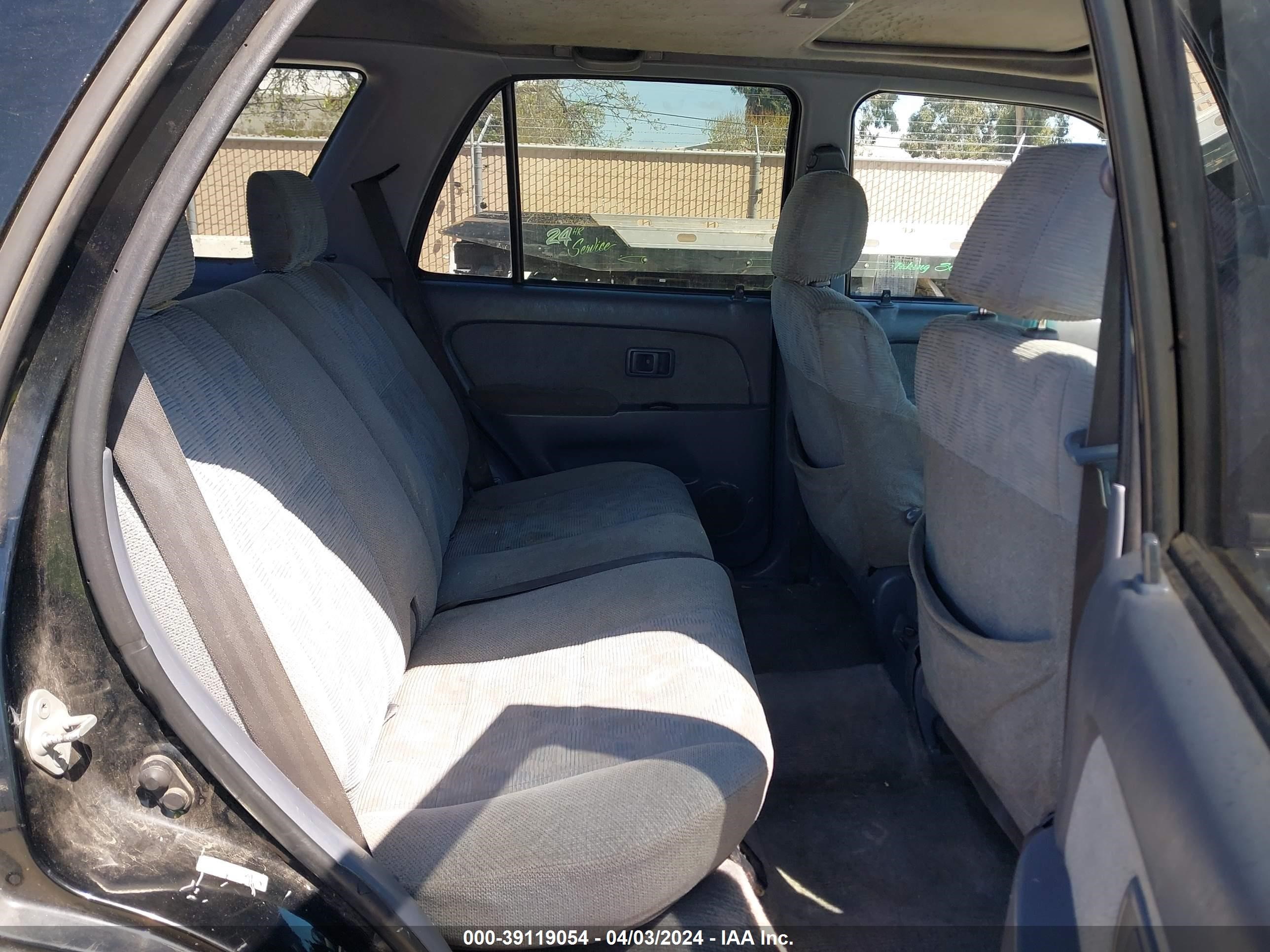 Photo 7 VIN: JT3GN86R3Y0168199 - TOYOTA 4RUNNER 