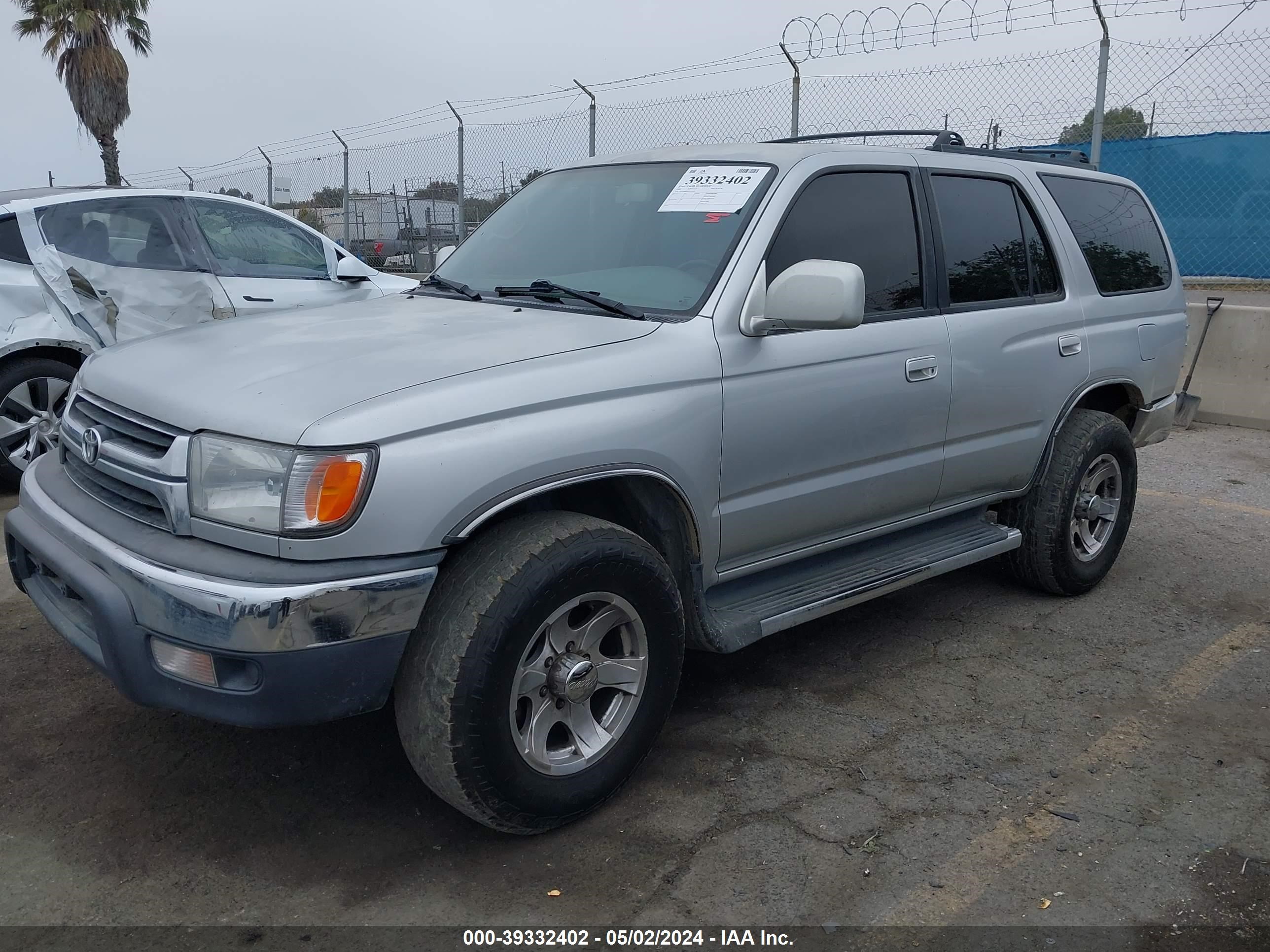 Photo 1 VIN: JT3GN86R420233066 - TOYOTA 4RUNNER 