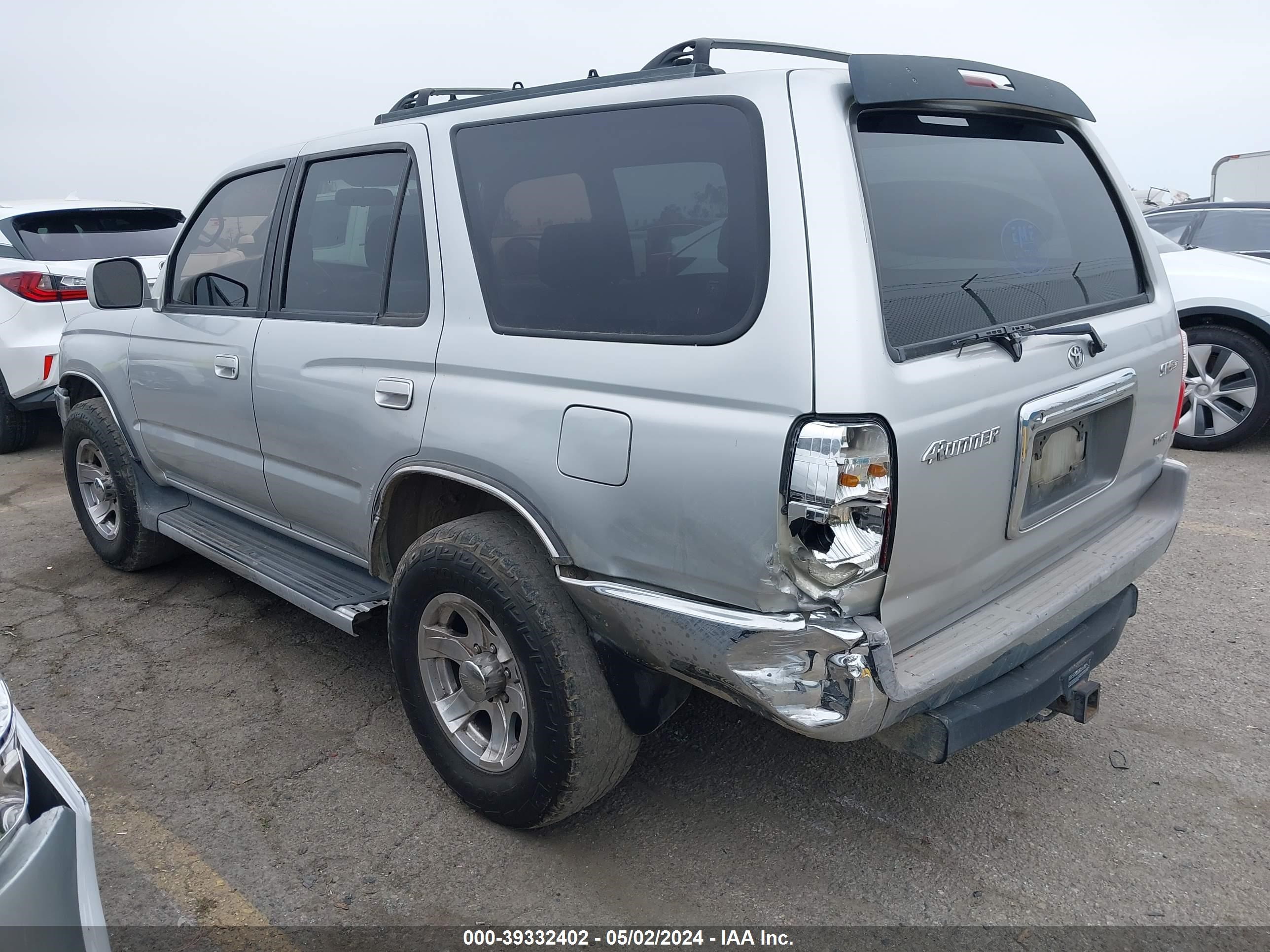 Photo 2 VIN: JT3GN86R420233066 - TOYOTA 4RUNNER 