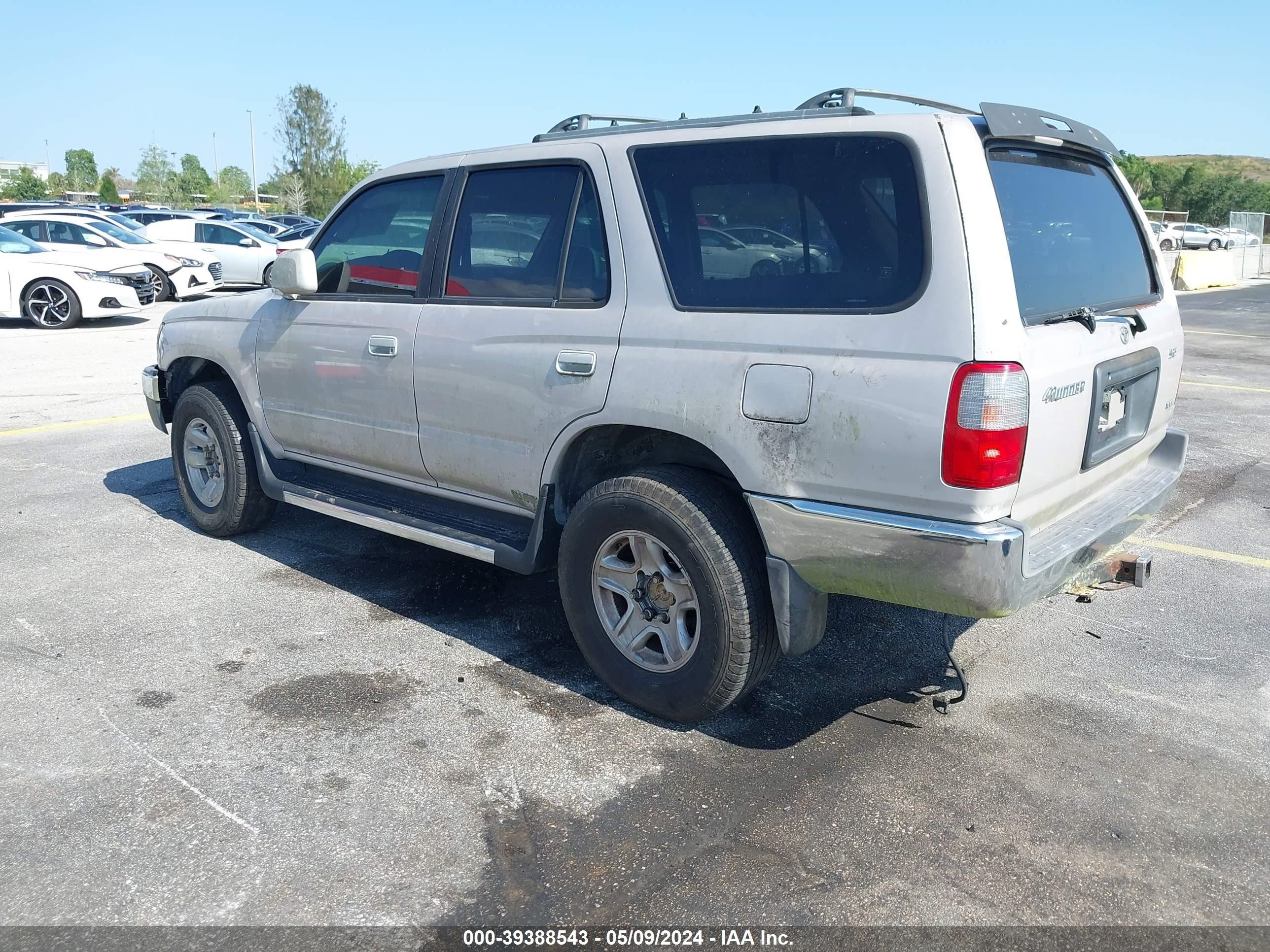 Photo 2 VIN: JT3GN86R6Y0139134 - TOYOTA 4RUNNER 