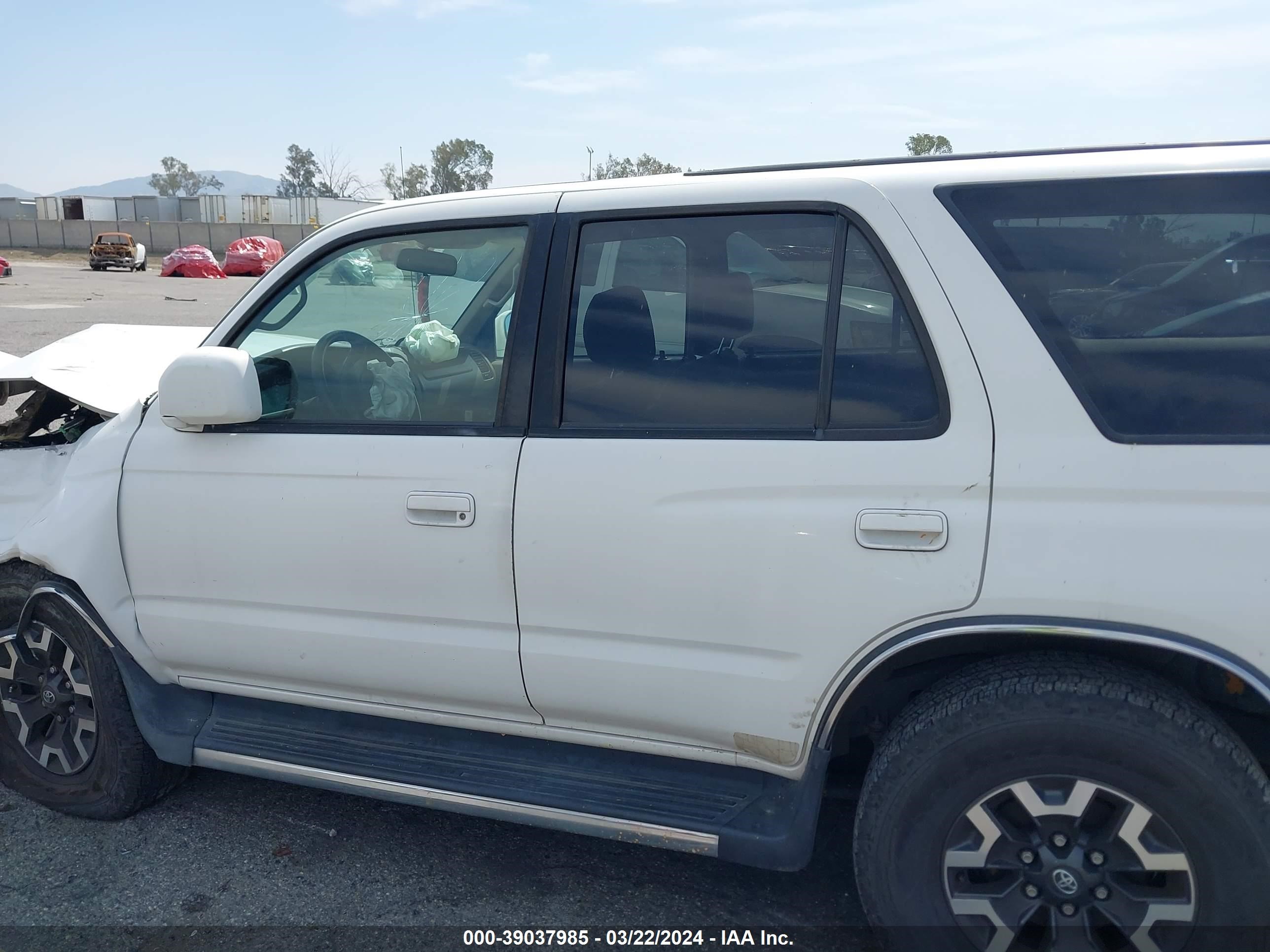 Photo 13 VIN: JT3GN86R7Y0139059 - TOYOTA 4RUNNER 