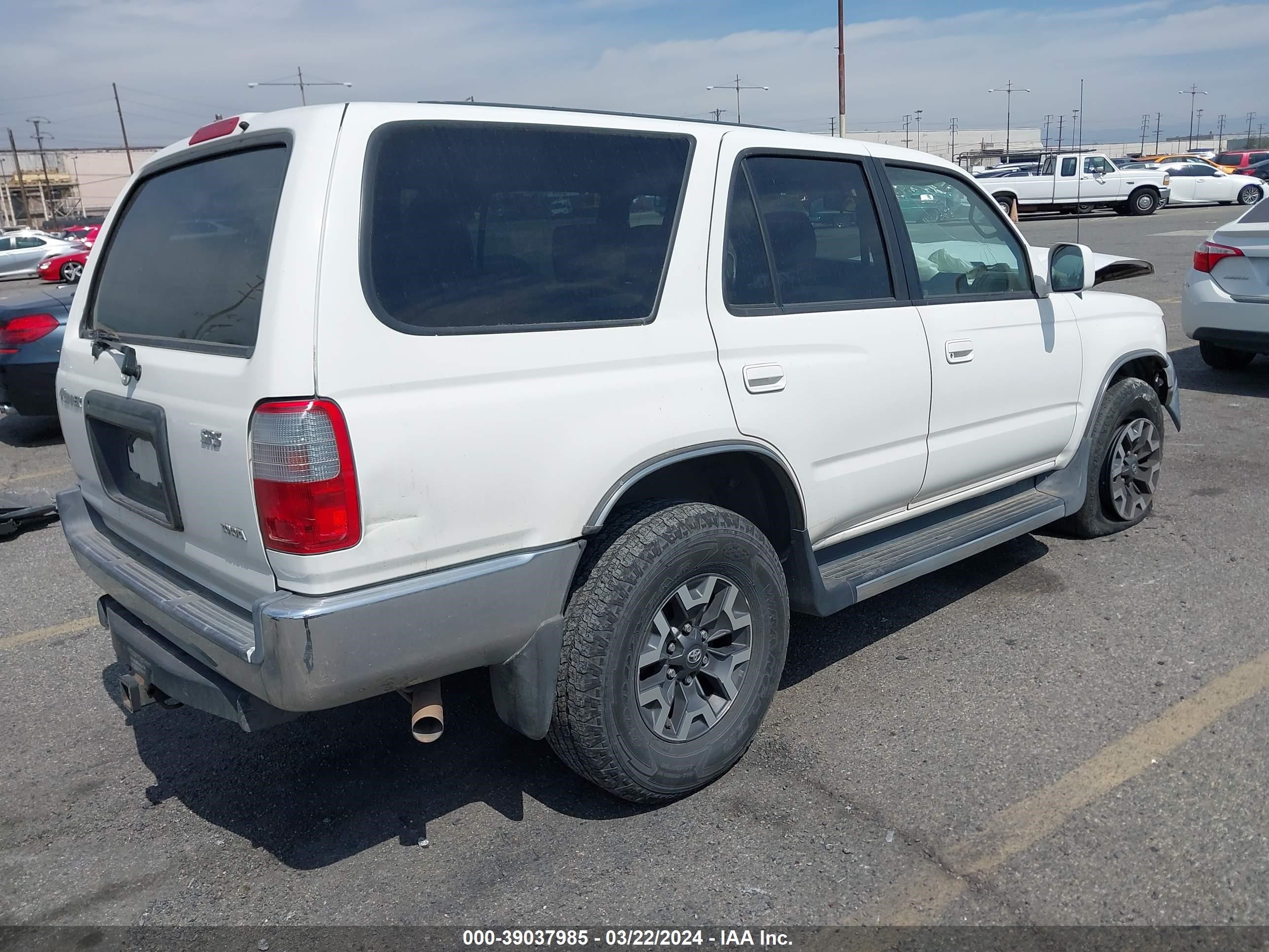 Photo 3 VIN: JT3GN86R7Y0139059 - TOYOTA 4RUNNER 