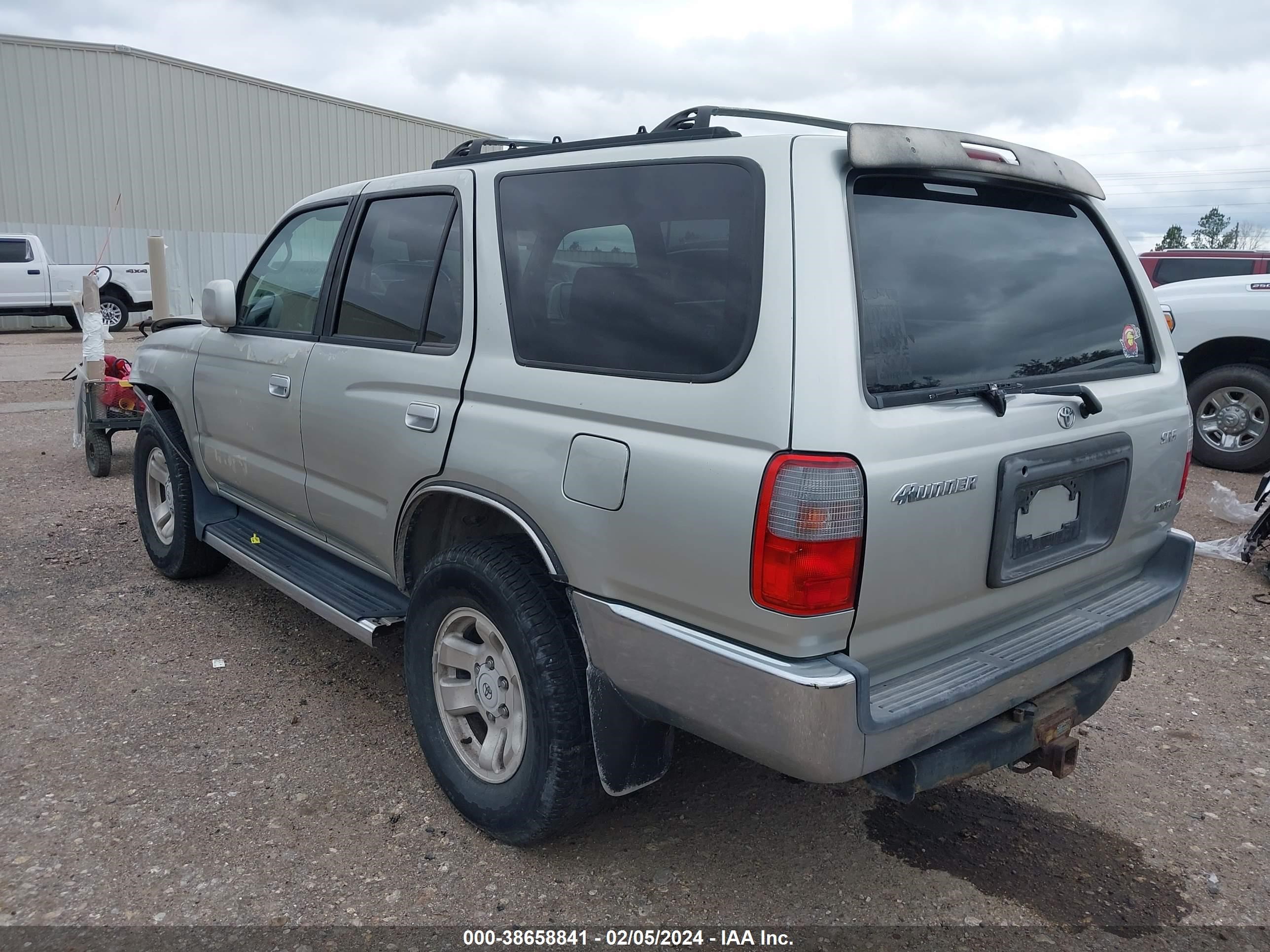 Photo 2 VIN: JT3GN86R8X0134645 - TOYOTA 4RUNNER 