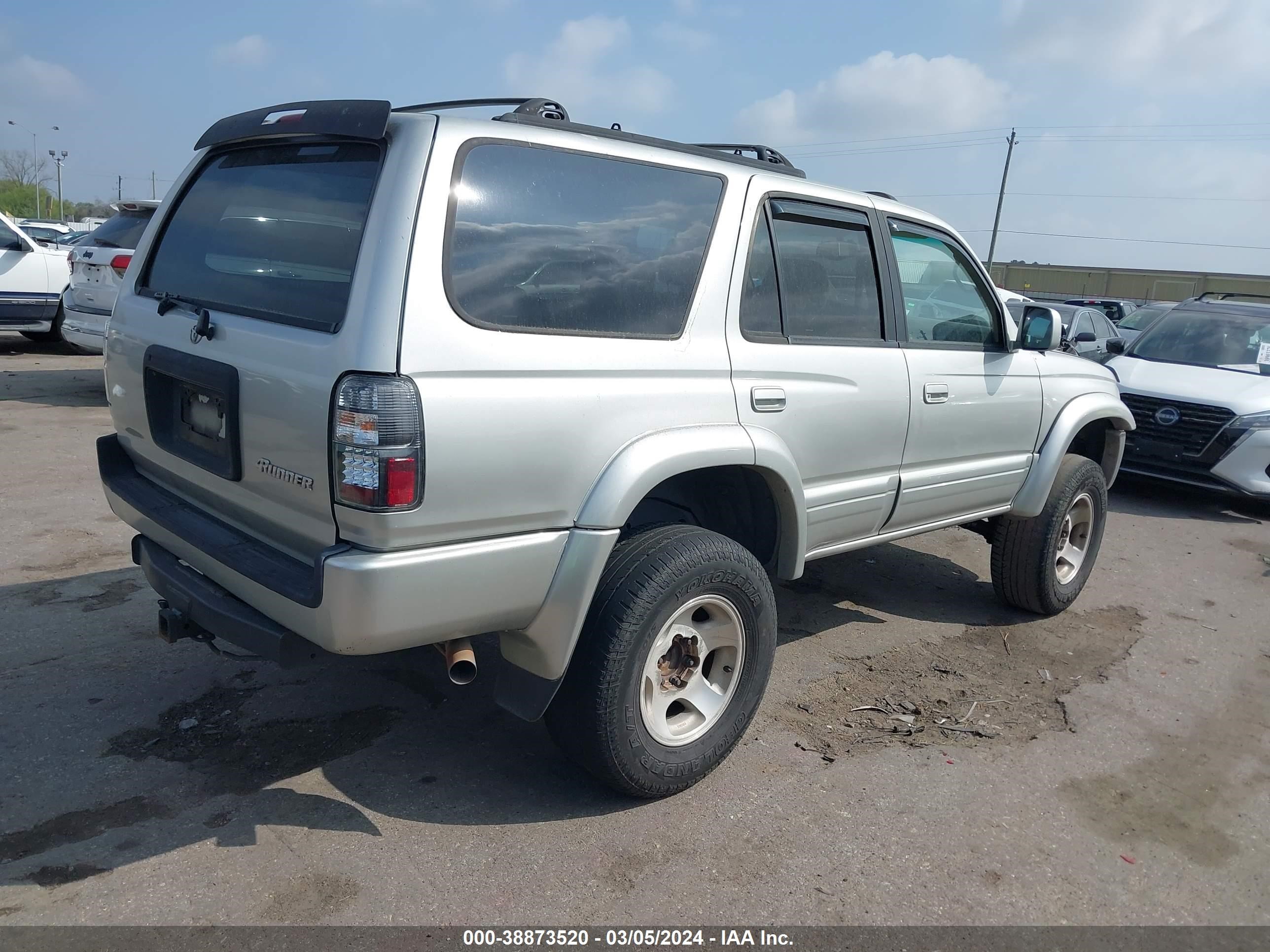 Photo 3 VIN: JT3GN87R3X0131893 - TOYOTA 4RUNNER 