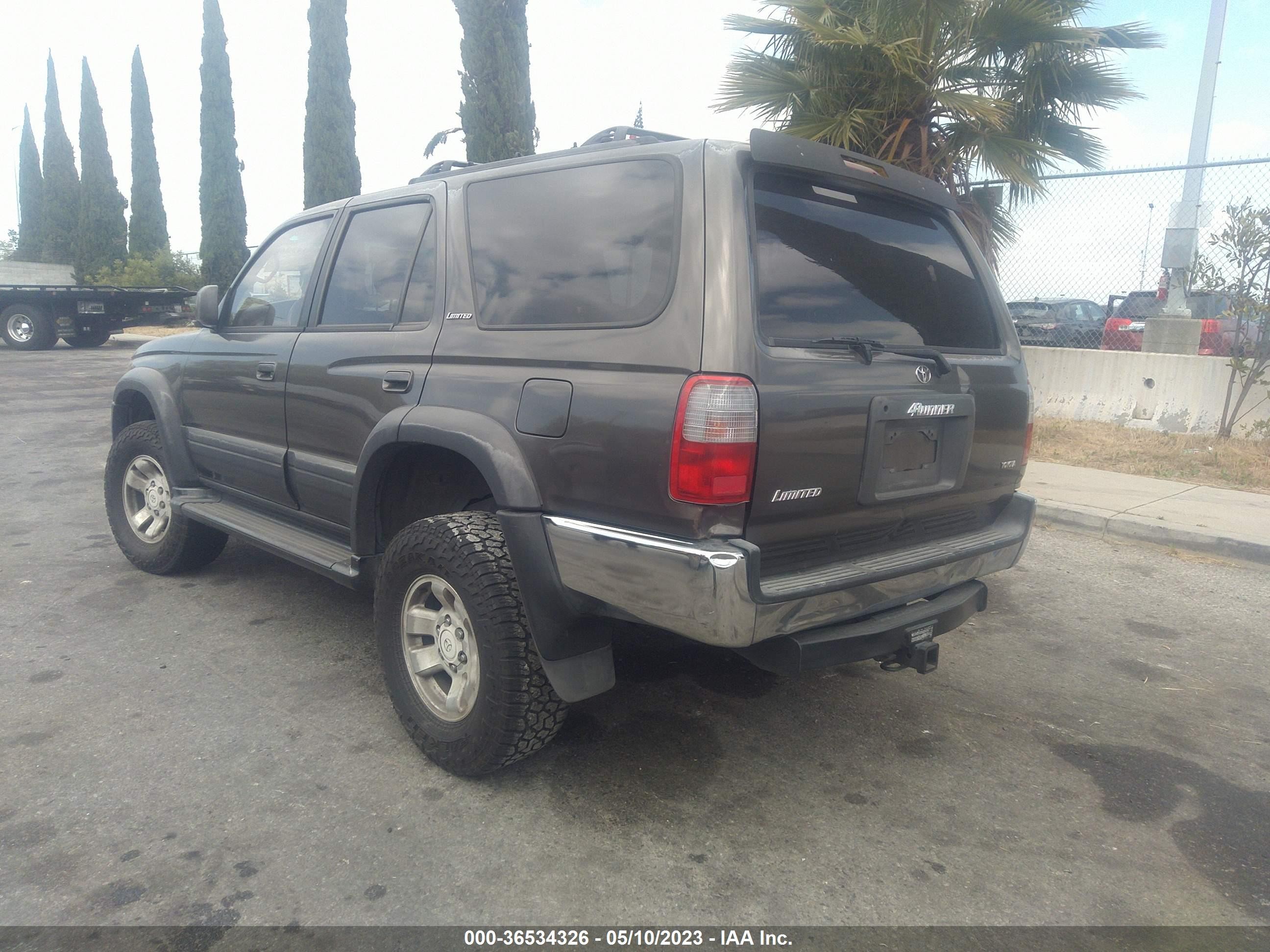 Photo 2 VIN: JT3GN87R7W0088190 - TOYOTA 4RUNNER 