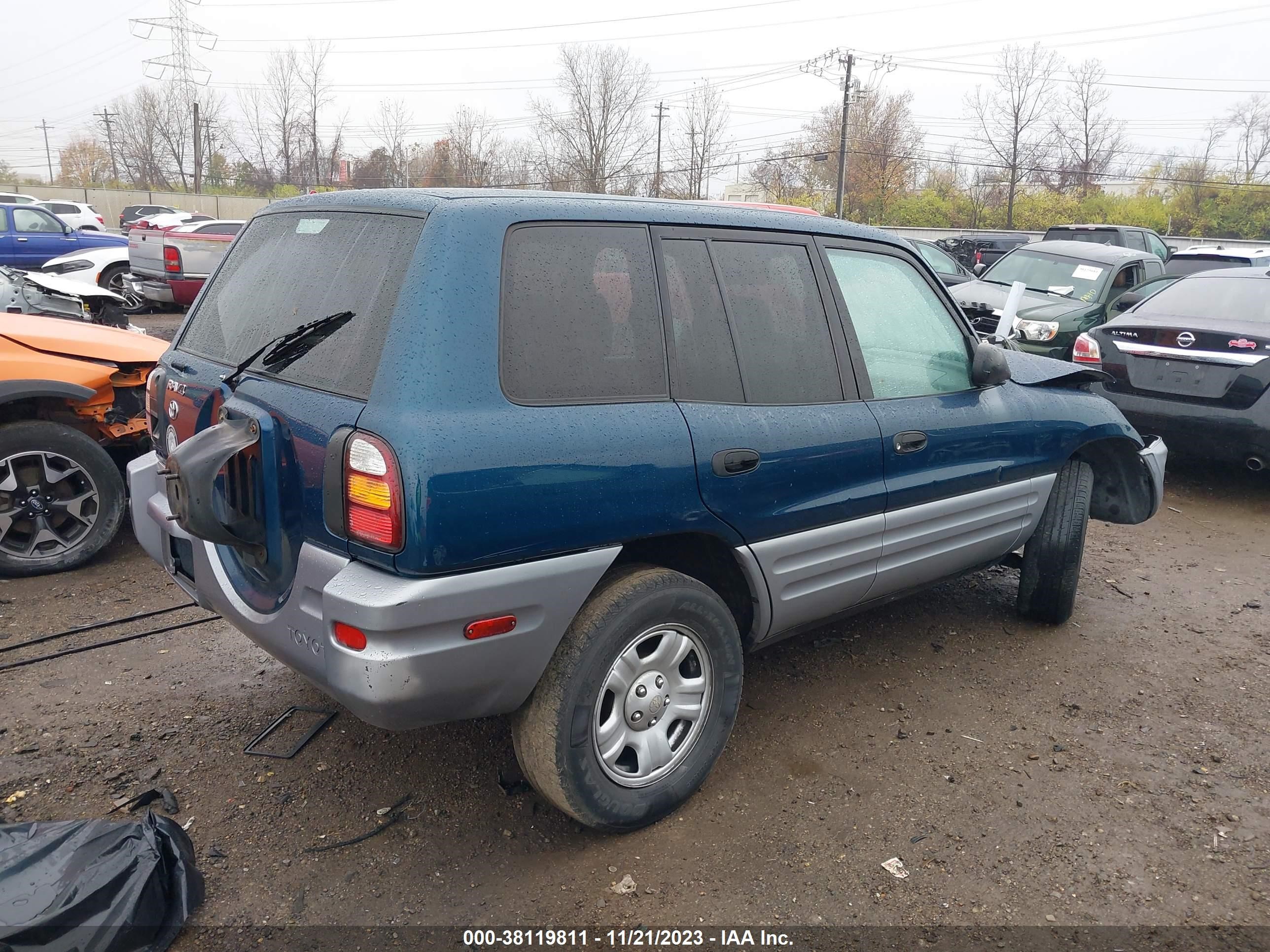 Photo 3 VIN: JT3GP10V4Y0048502 - TOYOTA RAV 4 