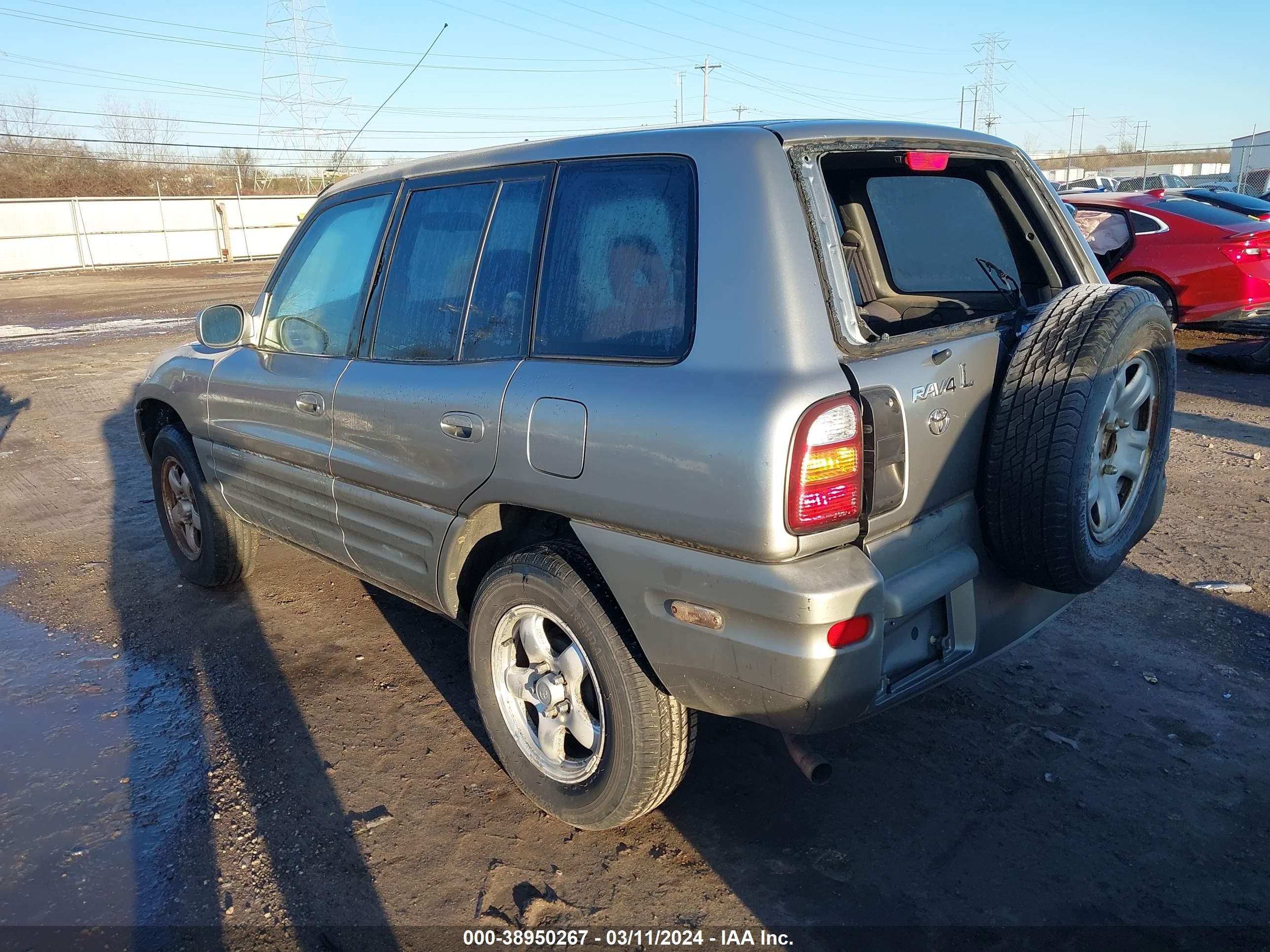 Photo 2 VIN: JT3GP10V6Y7073408 - TOYOTA RAV 4 