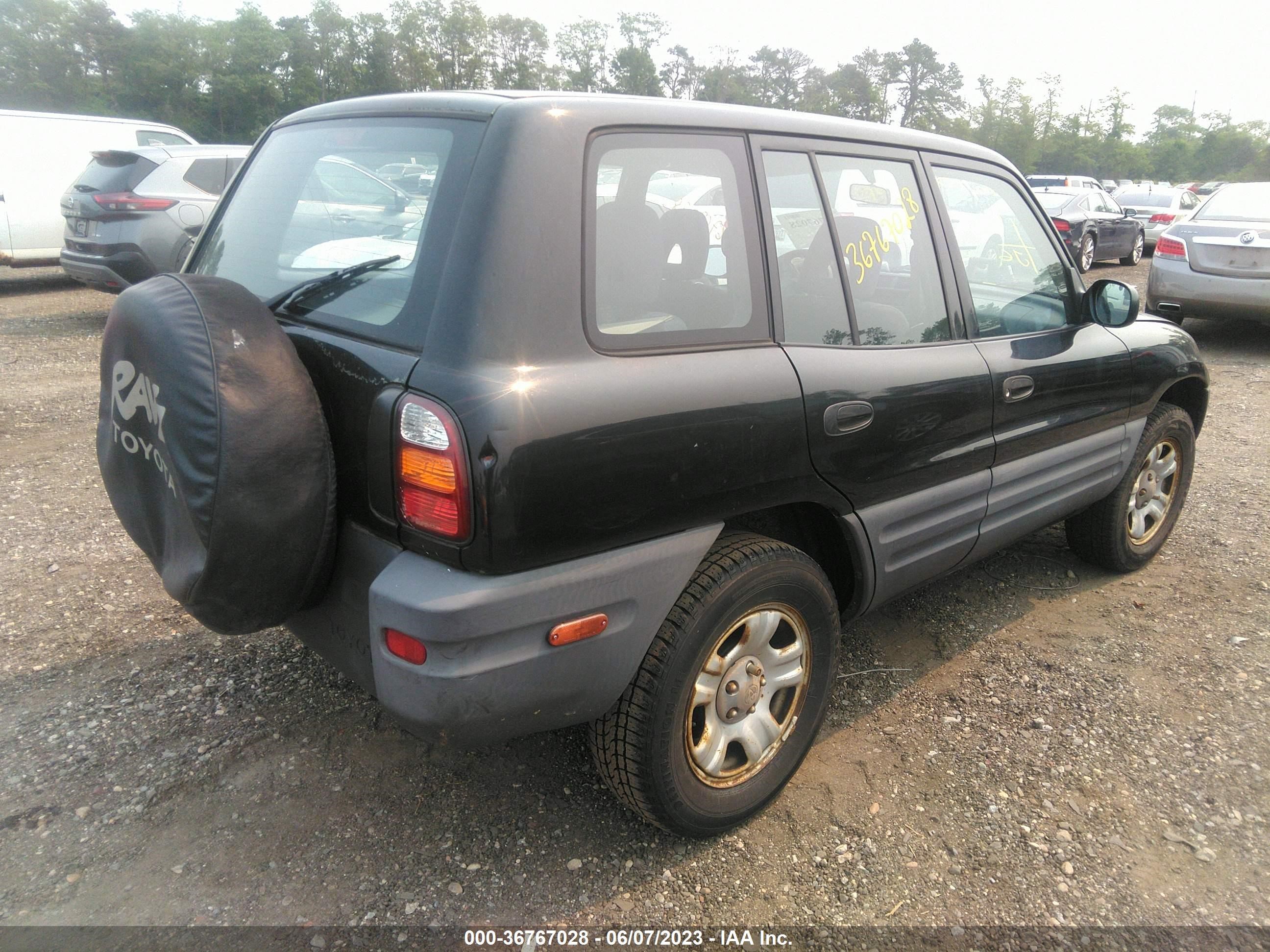 Photo 3 VIN: JT3GP10V7X7047043 - TOYOTA RAV 4 