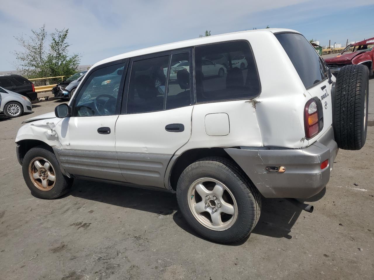 Photo 1 VIN: JT3GP10V8W7037488 - TOYOTA RAV 4 