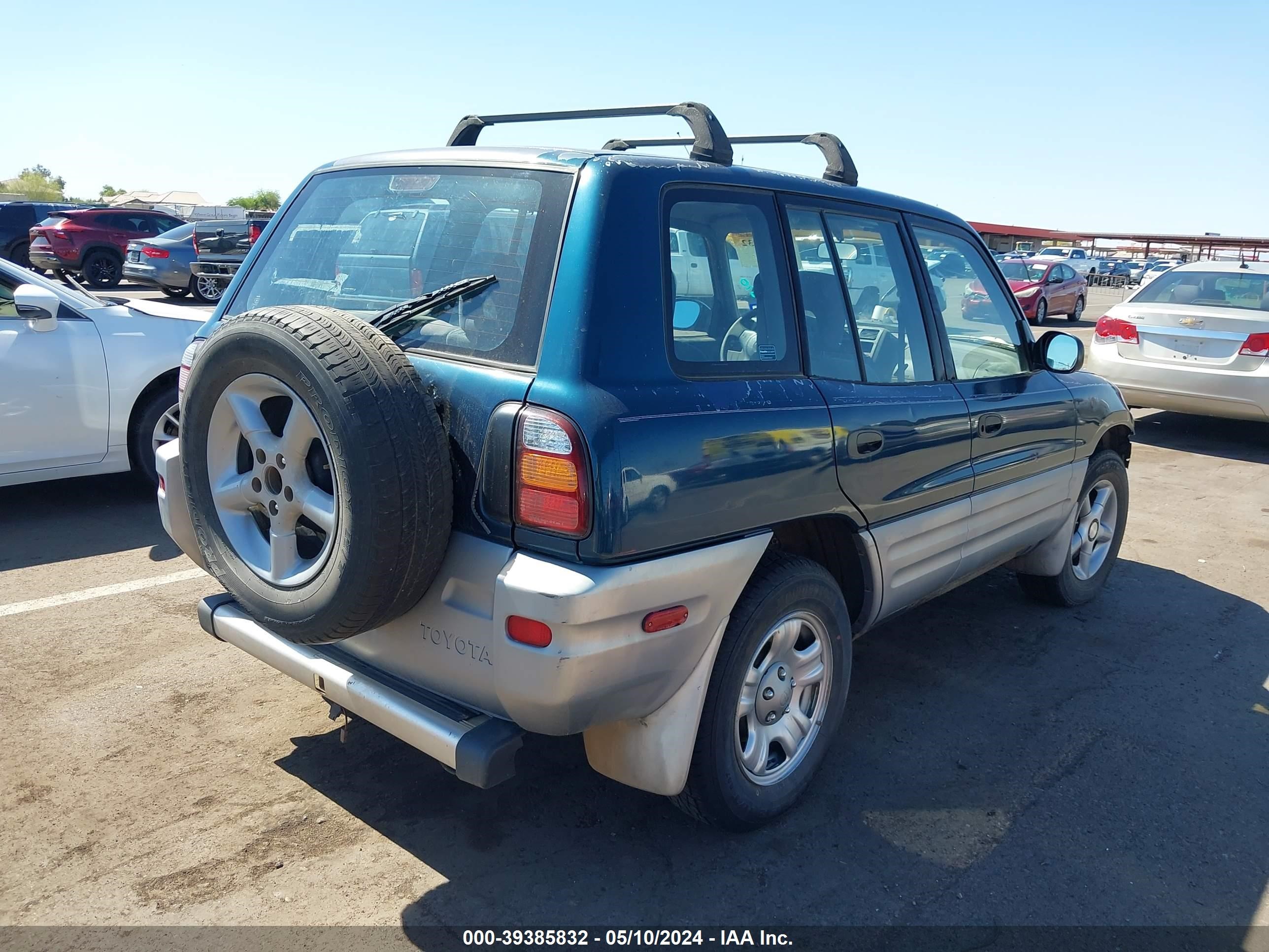 Photo 2 VIN: JT3GP10VXY0049685 - TOYOTA RAV 4 